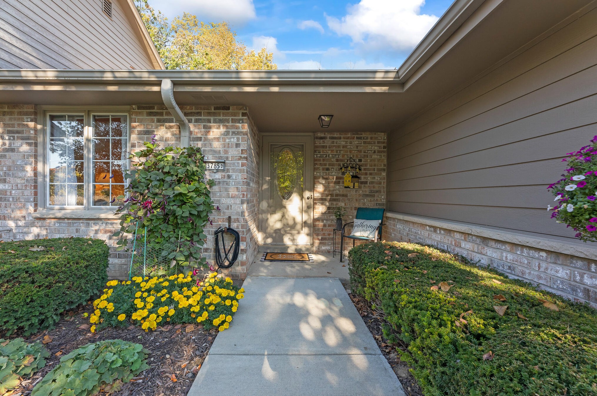 3785 Kodiak Trl, Brookfield WI 53045-2036 exterior