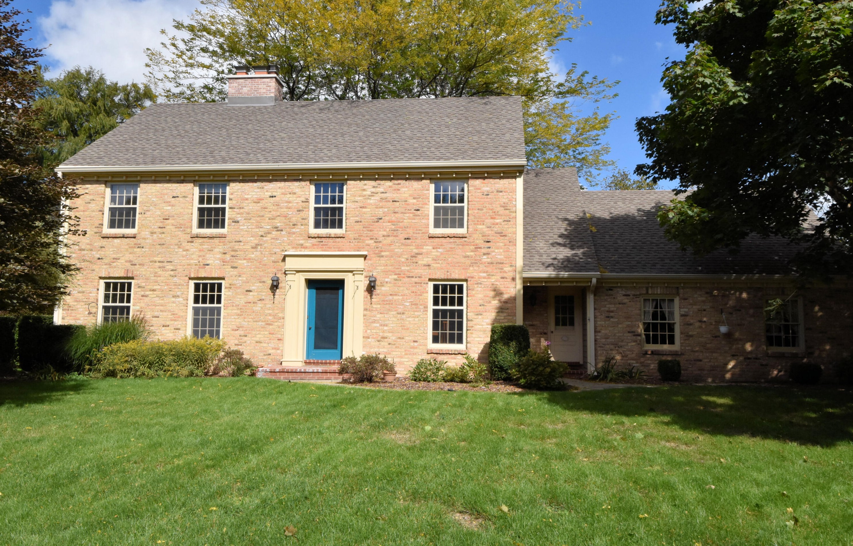 5 Maplewood Ct, Racine, WI 53402-2615