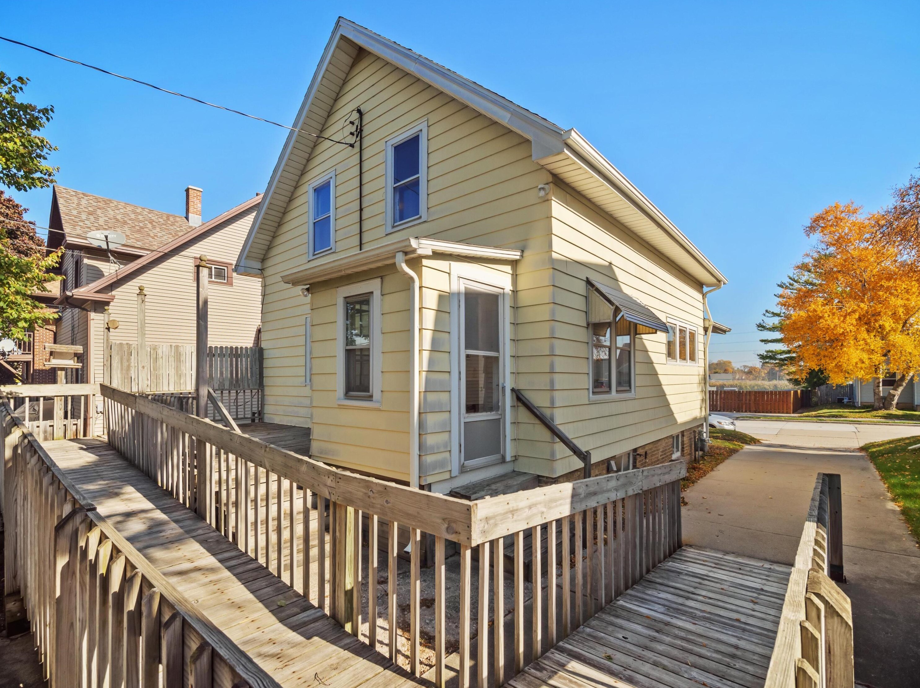 2610 19th St, Sheboygan, WI 53081-6144