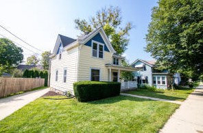 426 College Ave #2, Watertown, WI 53094