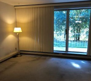 945 W Heritage Ct #108, Thiensville, WI 53092