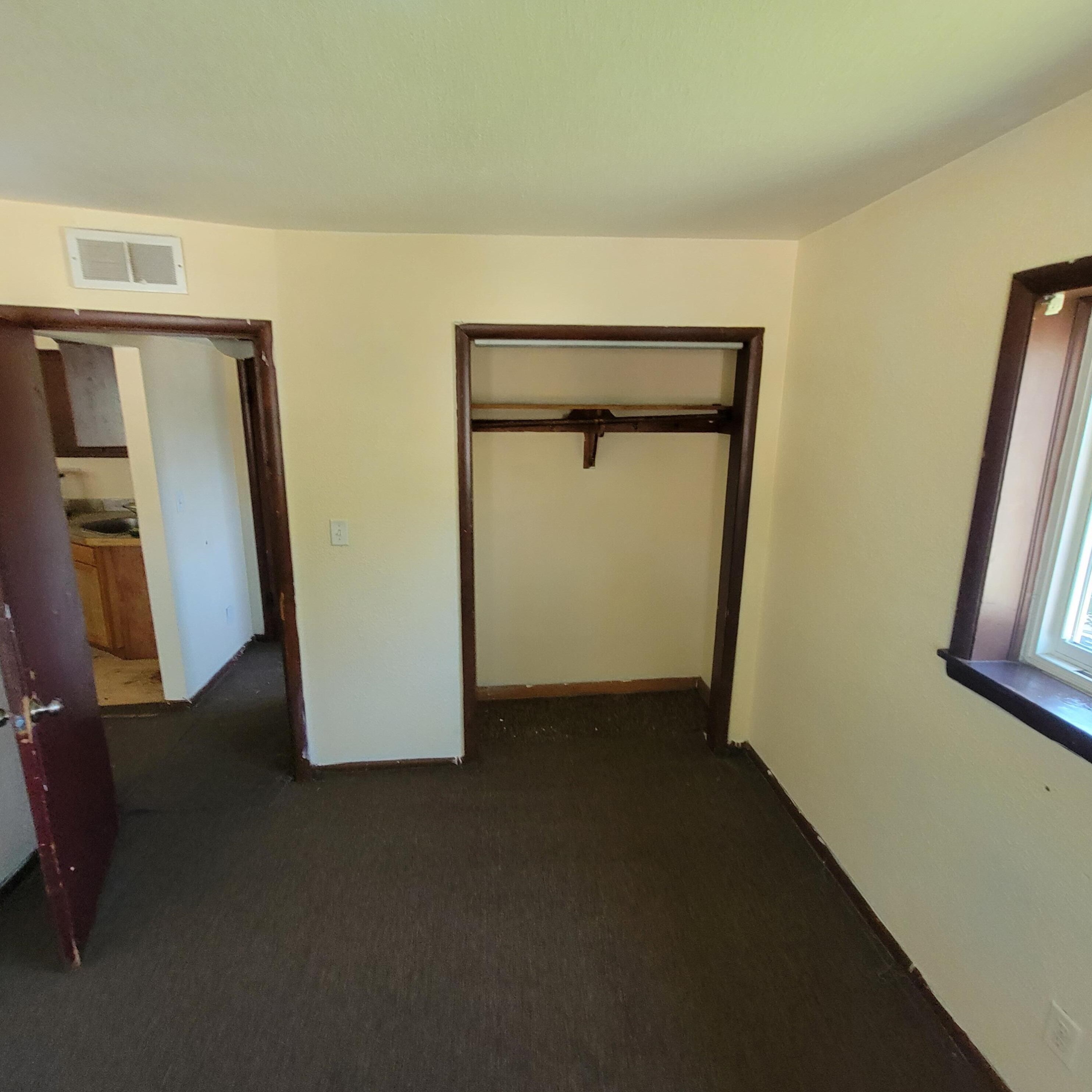 1421 W Atkinson Ave #8, Milwaukee, WI 53206