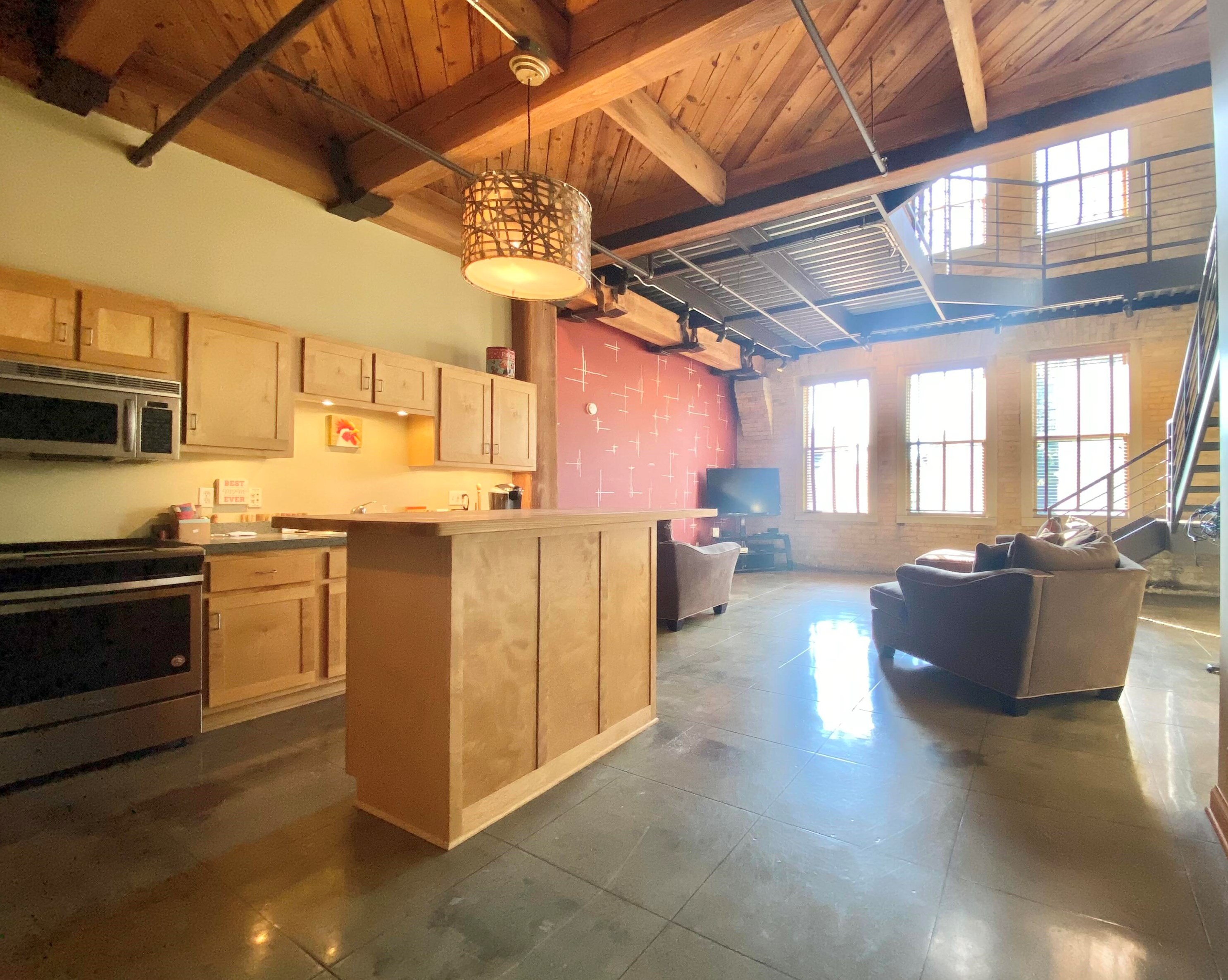 904 E Pearson St #109, Milwaukee, WI 53202