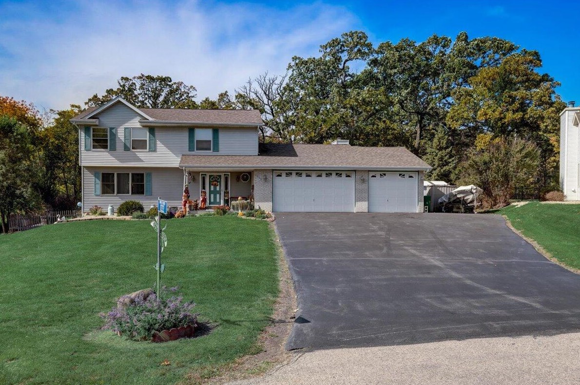 1222 Laurel Ln, Kansasville, WI 53139