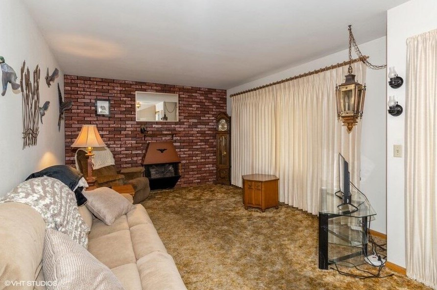 460 Henninger St, Mayville, WI 53050-1038