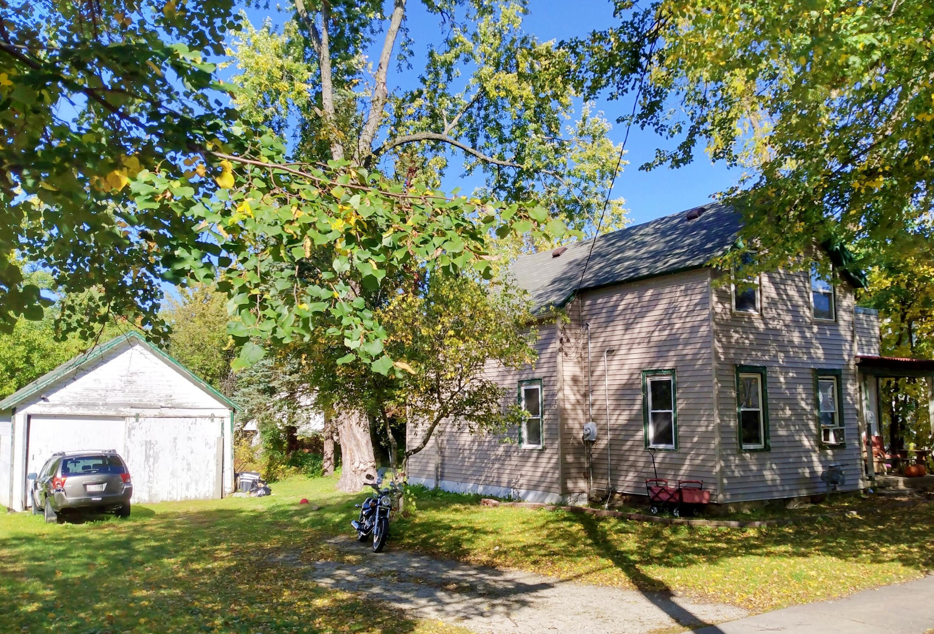 415 Mcdowell St, Delavan, WI 53115-1205