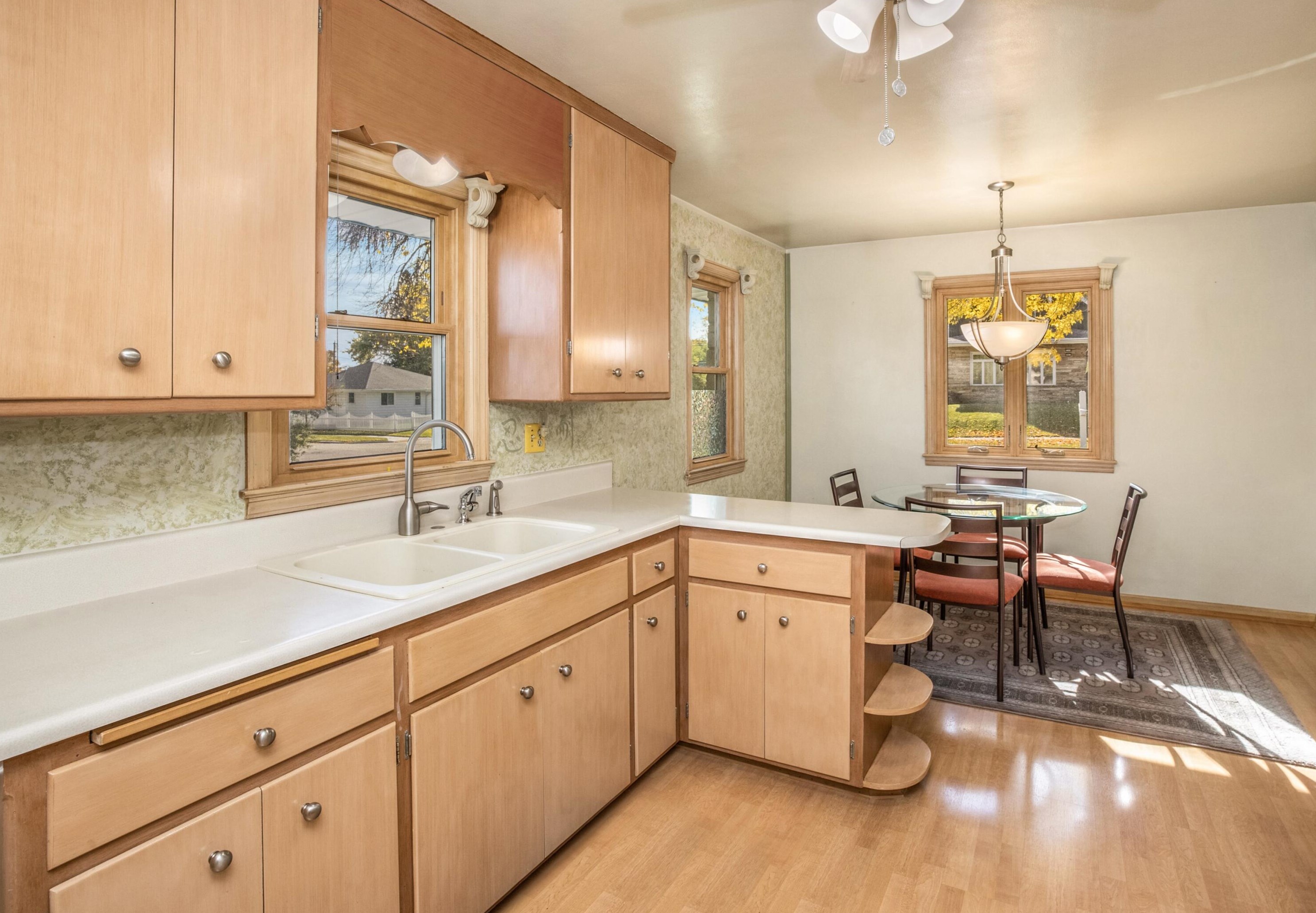 2936 Bottsford Ave, Milwaukee, WI 53221-2158