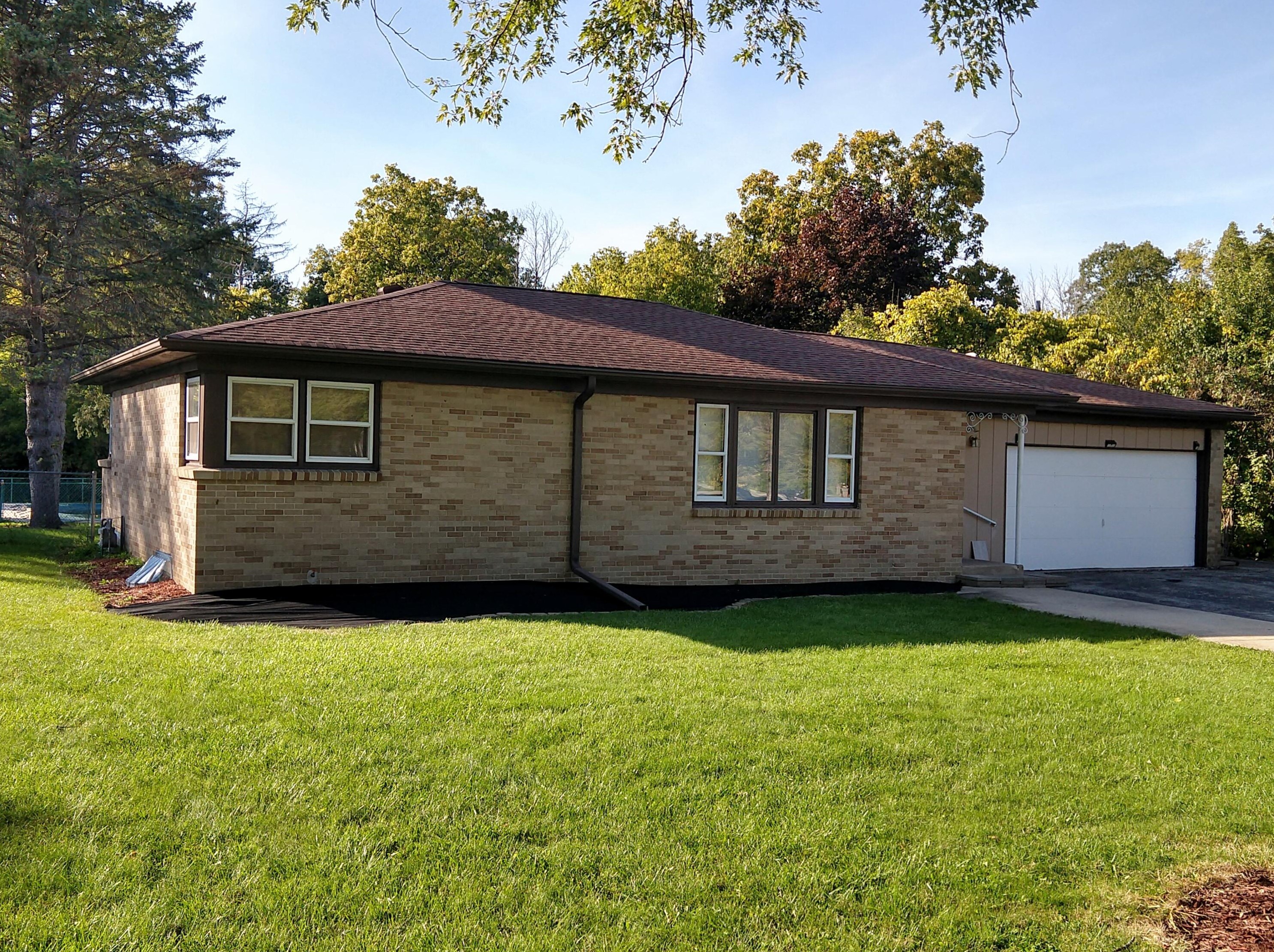 4140 Green Bay Rd, Racine, WI 53404-1358