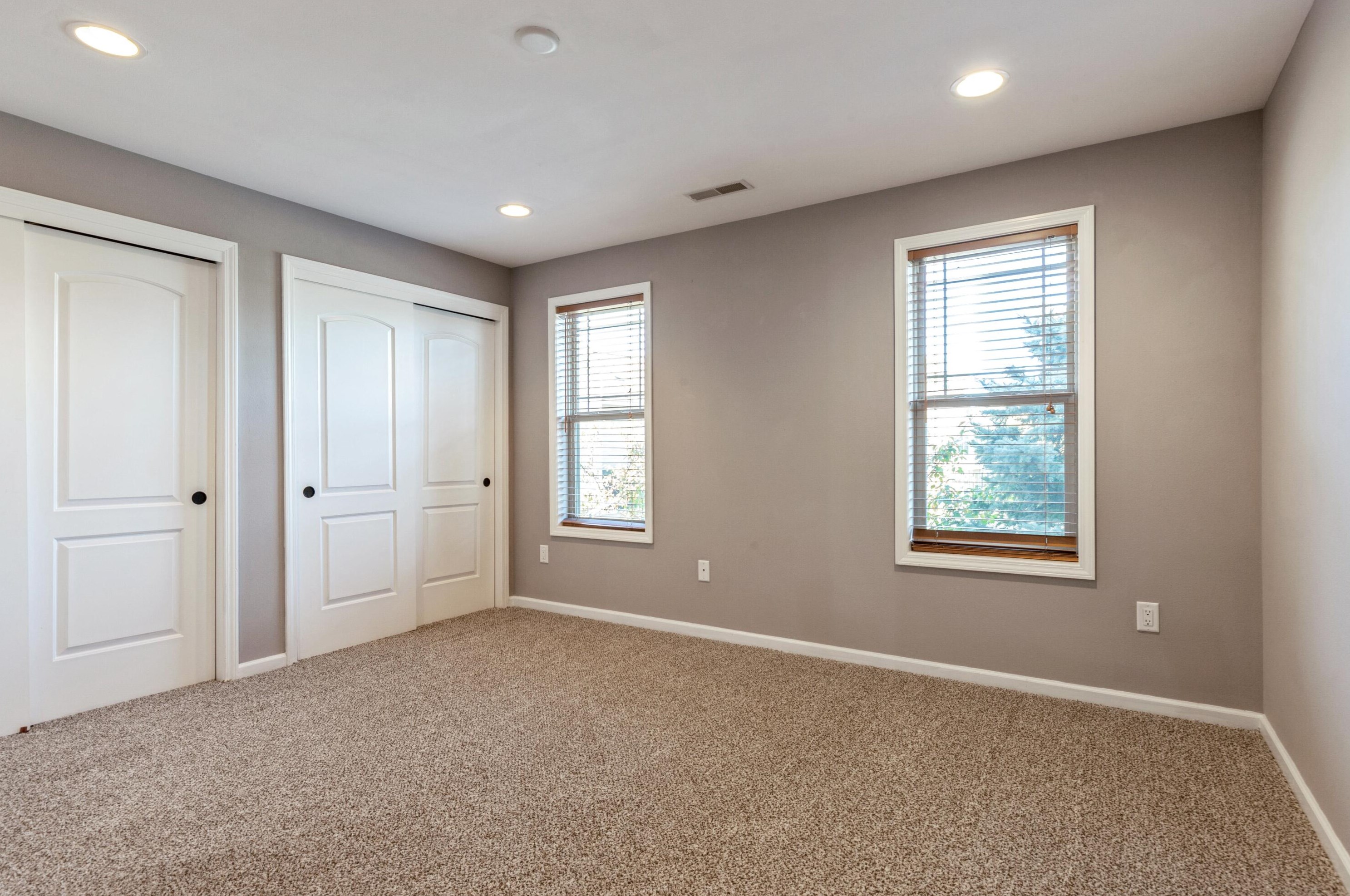 8597 Deerwood Ln, Hales Corners WI  53132-8006 exterior