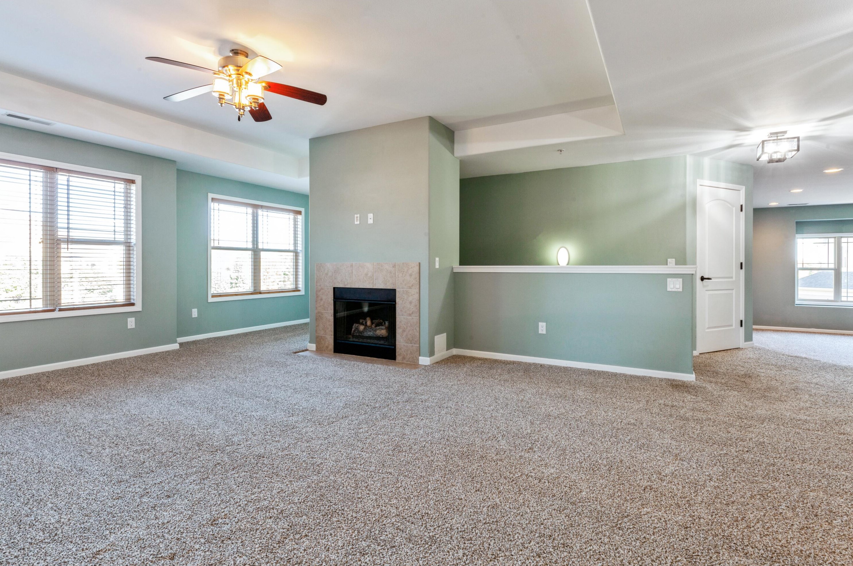 8597 S Deerwood Ln, Hales Corners, WI 53132