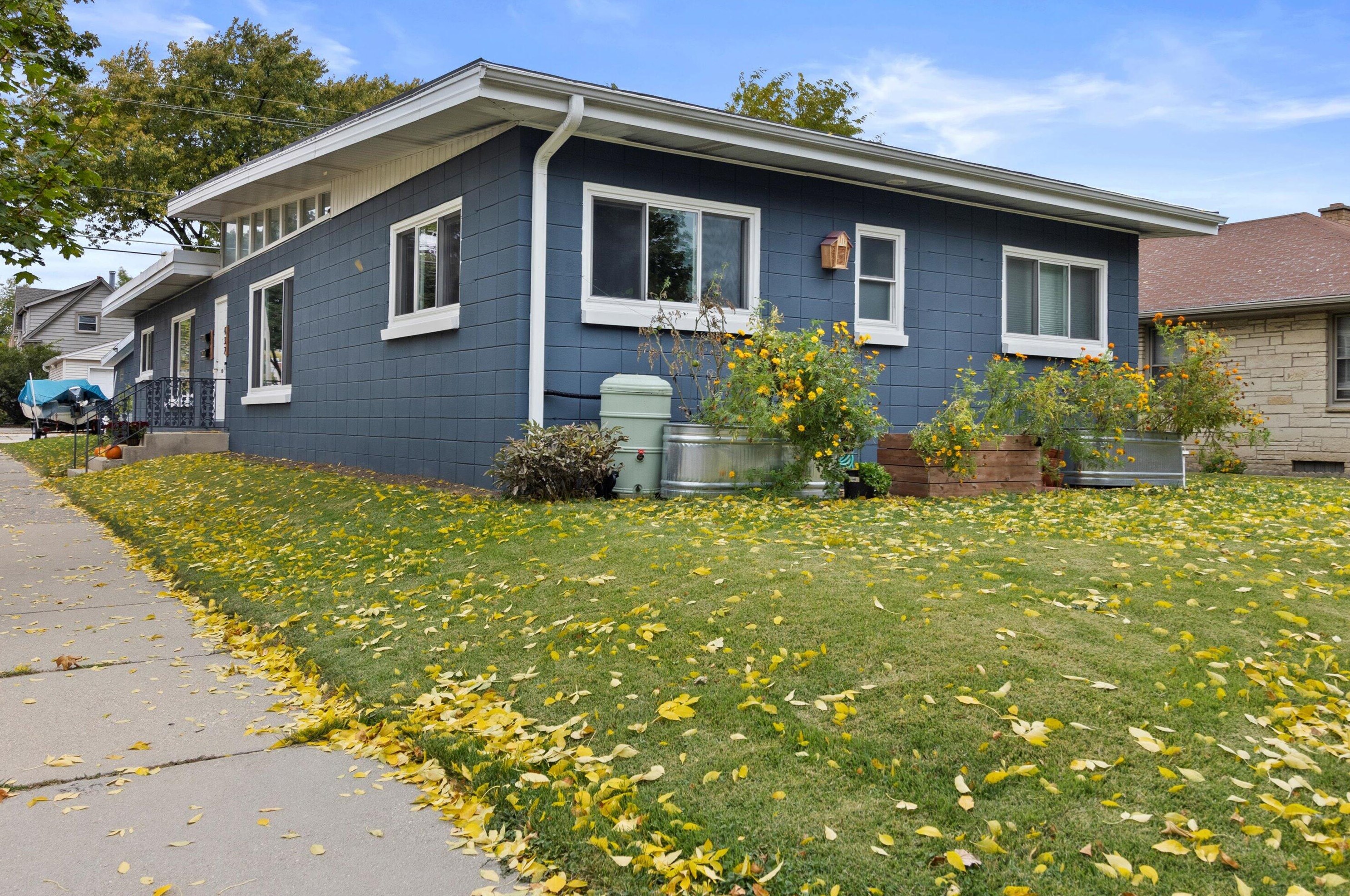 426 E Ohio Ave, Milwaukee, WI 53207