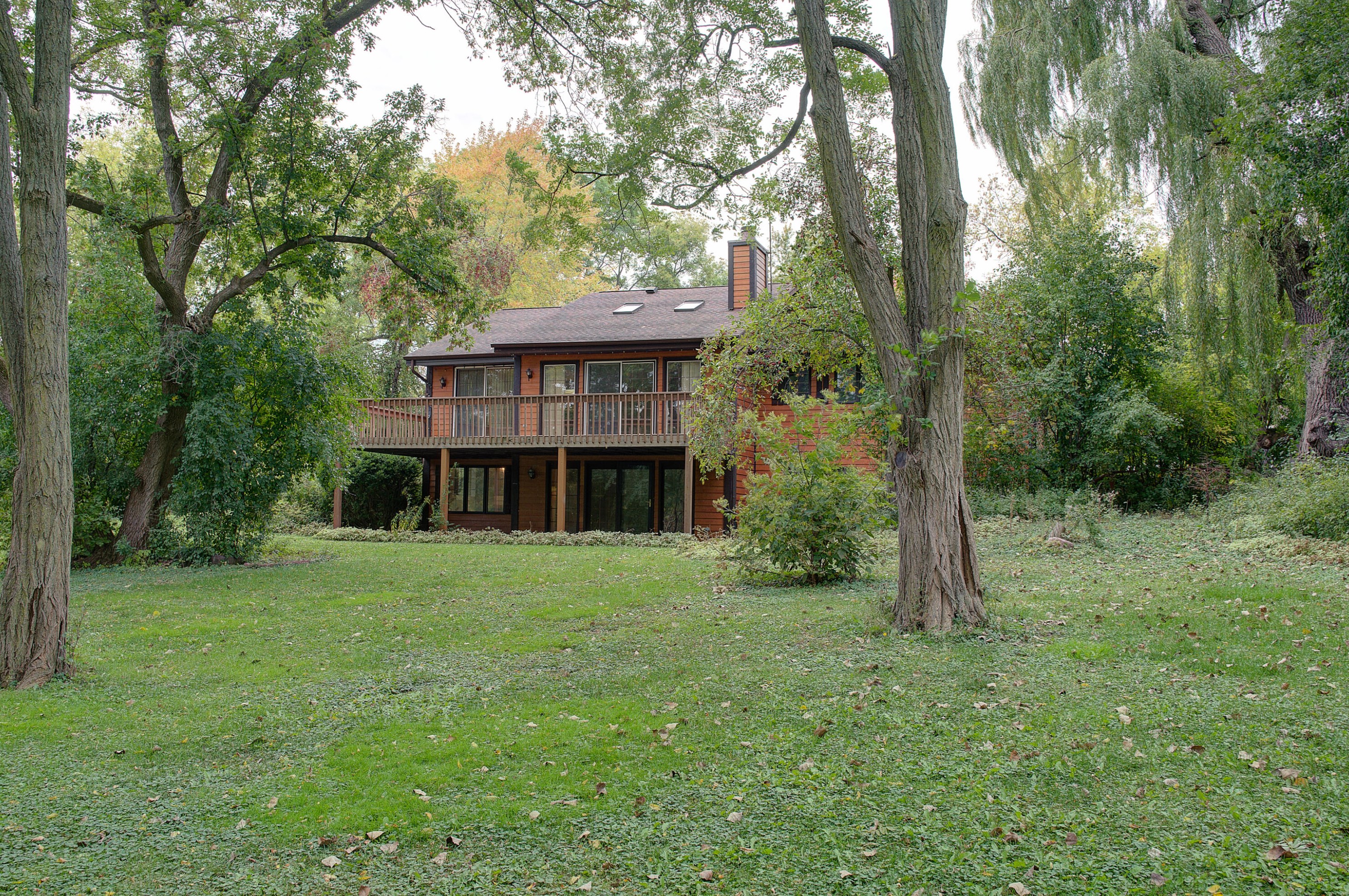 4335 Lilly Rd, Brookfield, WI 53005-1259