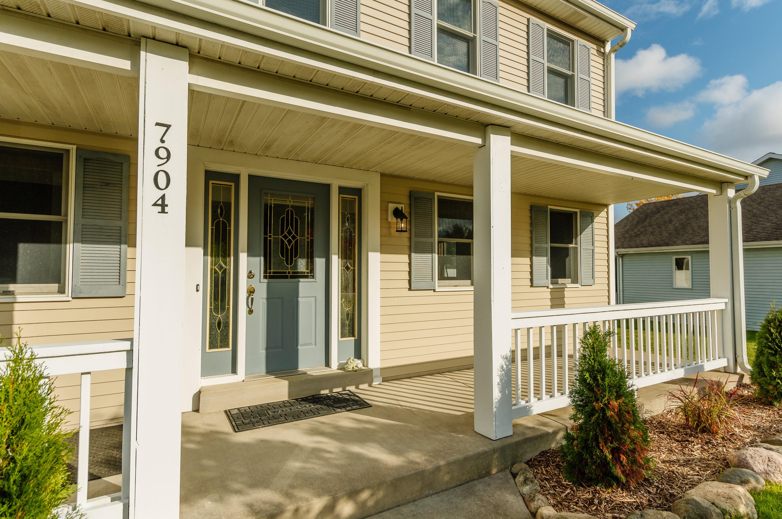 7904 55th St, Hales Corners, WI 53132-9651