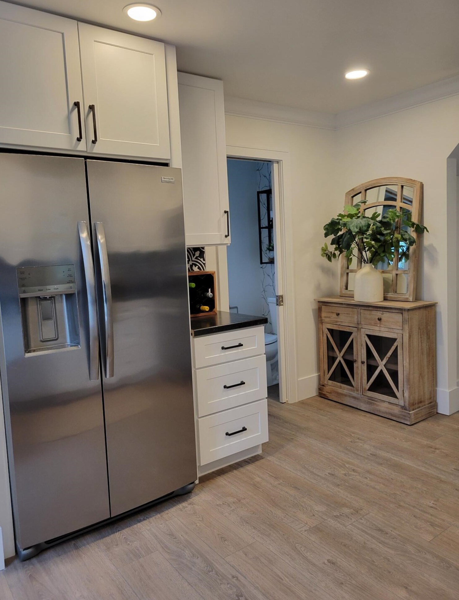 412 Court St, Elkhorn WI  53121-1964 exterior