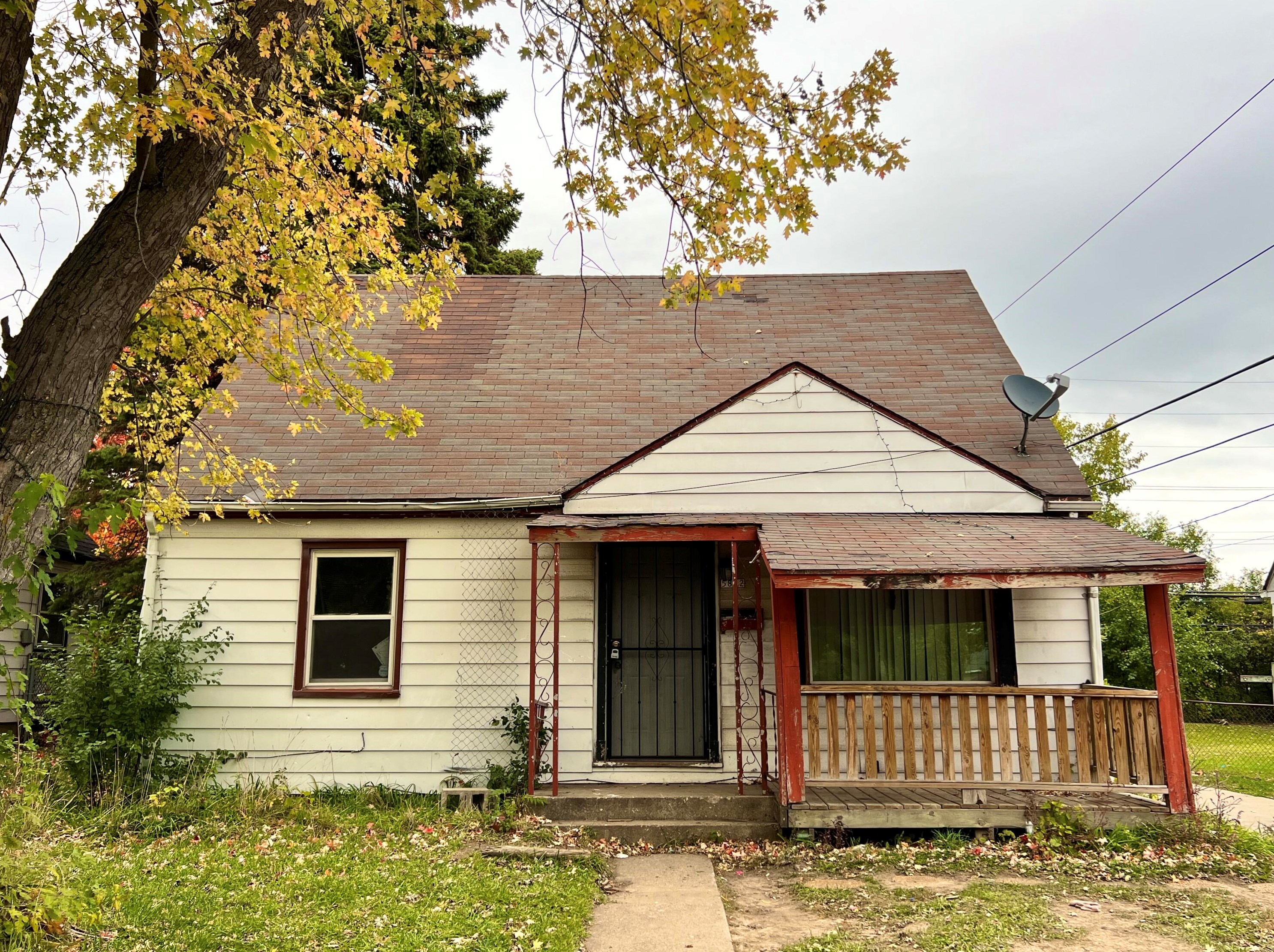 5822 Carmen Ave, Milwaukee WI  53218-2051 exterior