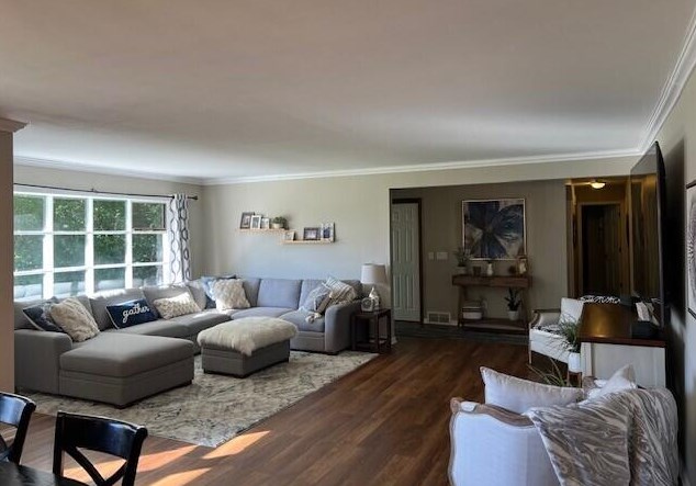 3323 Green Meadows Ln, Racine WI  53405-4706 exterior