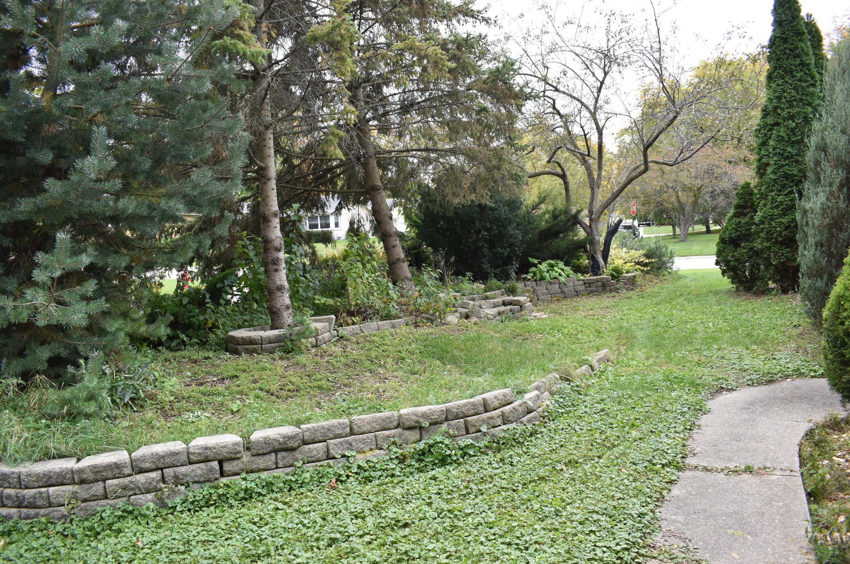 3818 Brooklawn Cir, South Milwaukee, WI 53172-3836