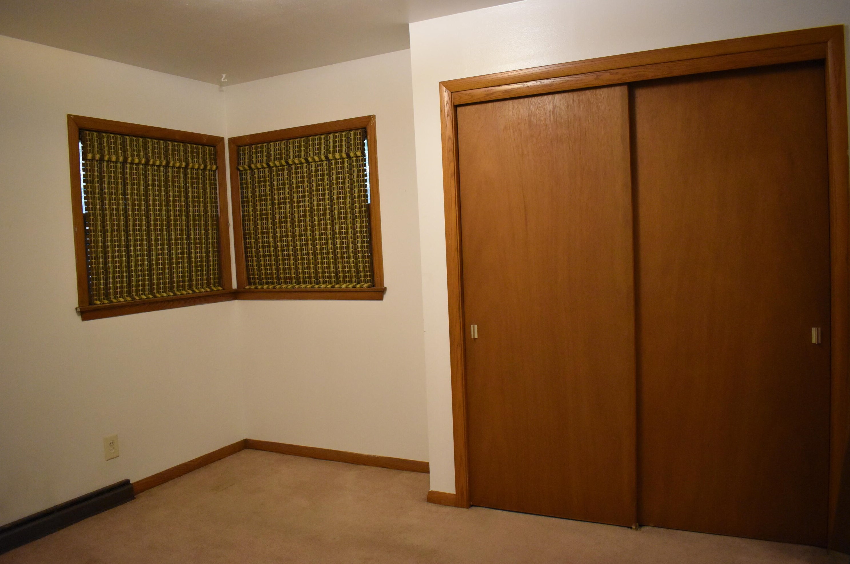 3818 Brooklawn Cir, South Milwaukee WI  53172-3836 exterior