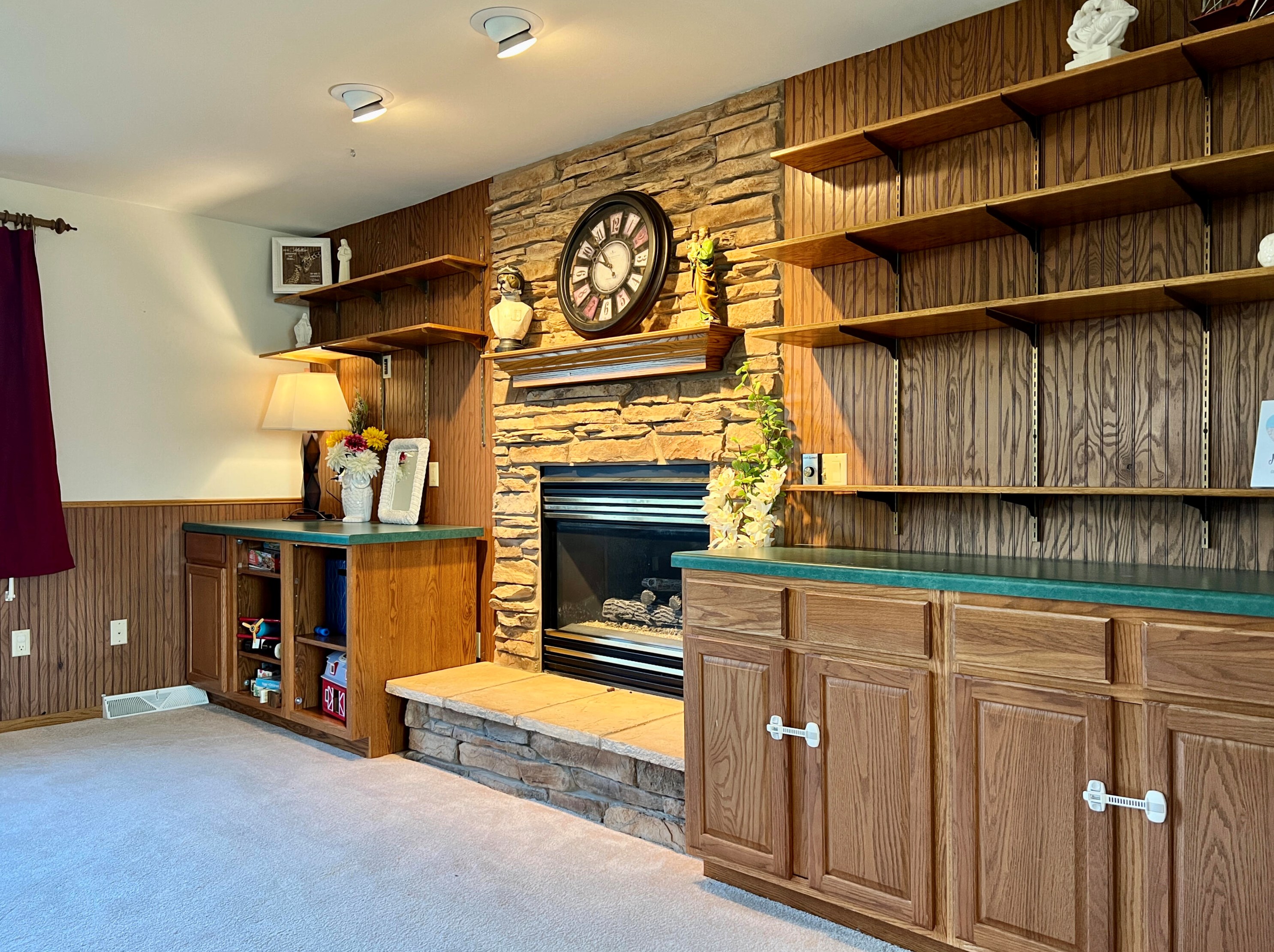 2448 Catherine Dr, Racine, WI 53402-1604