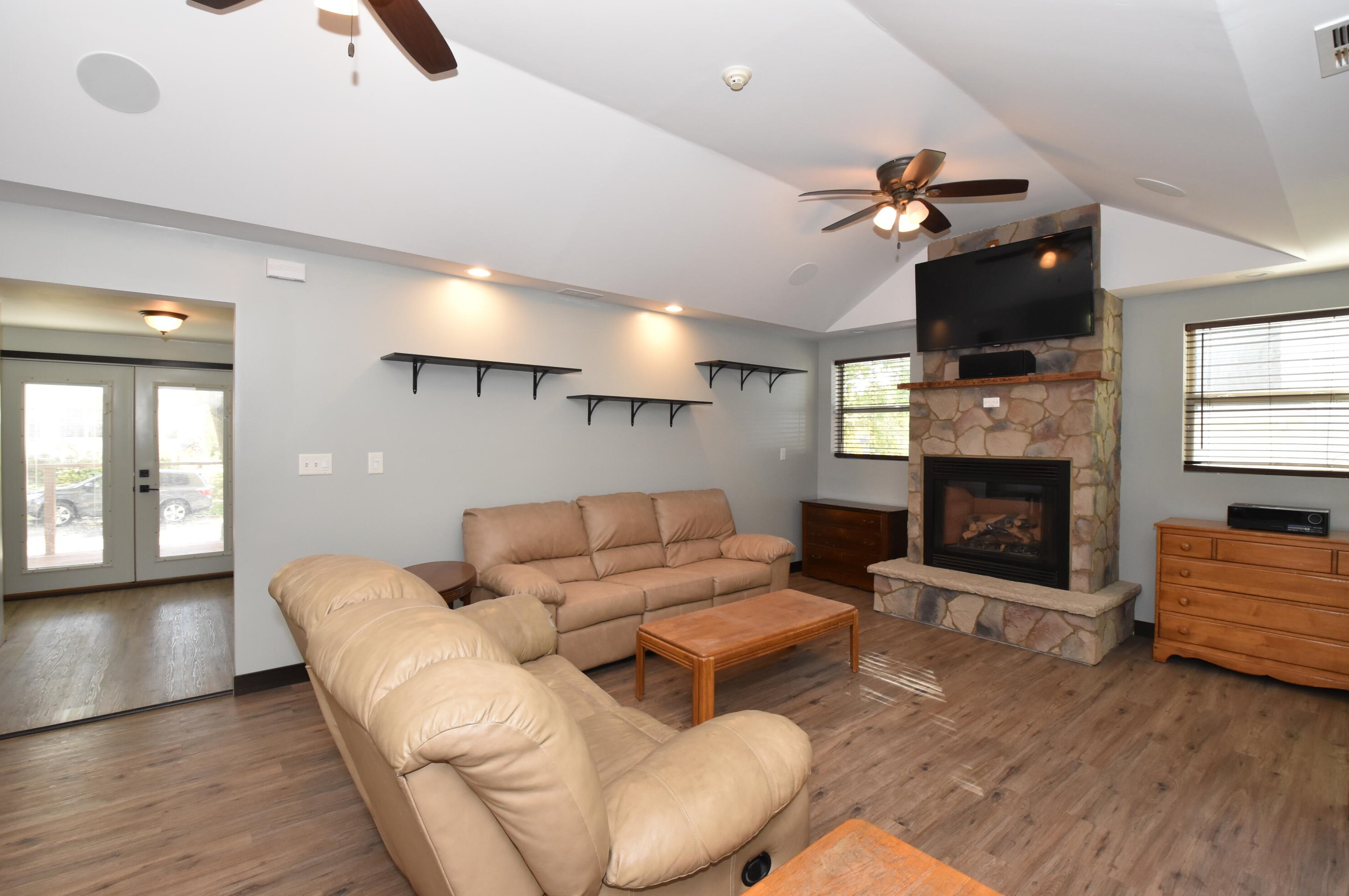 315 S High Ave, Jefferson, WI 53549