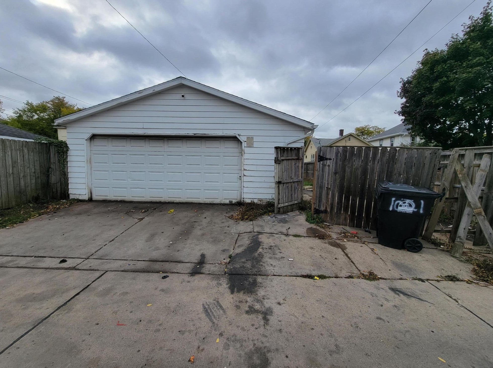 1021 Arthur Ave, Racine WI  53405-2403 exterior