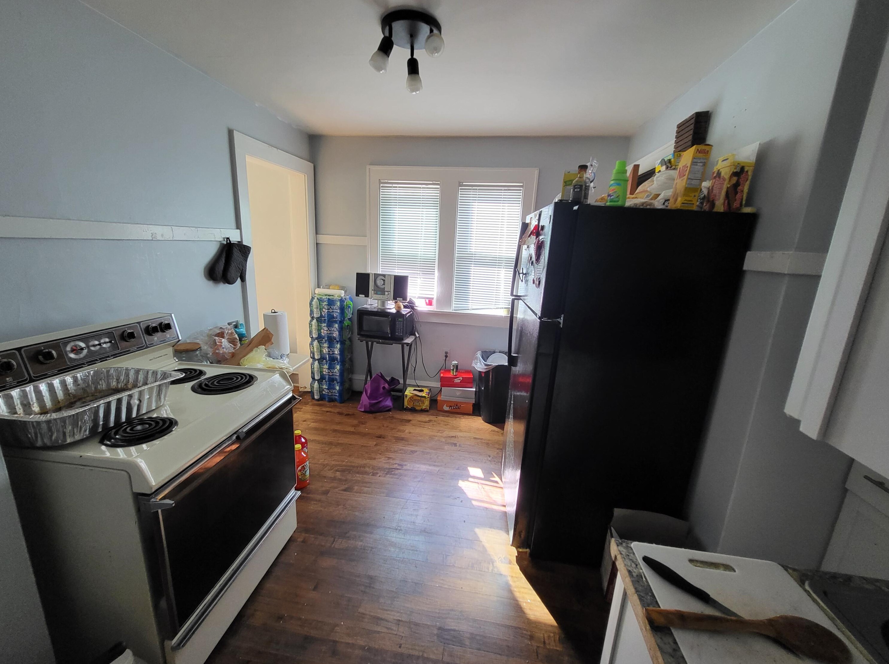 4651 48, Milwaukee WI 53220-4113 exterior