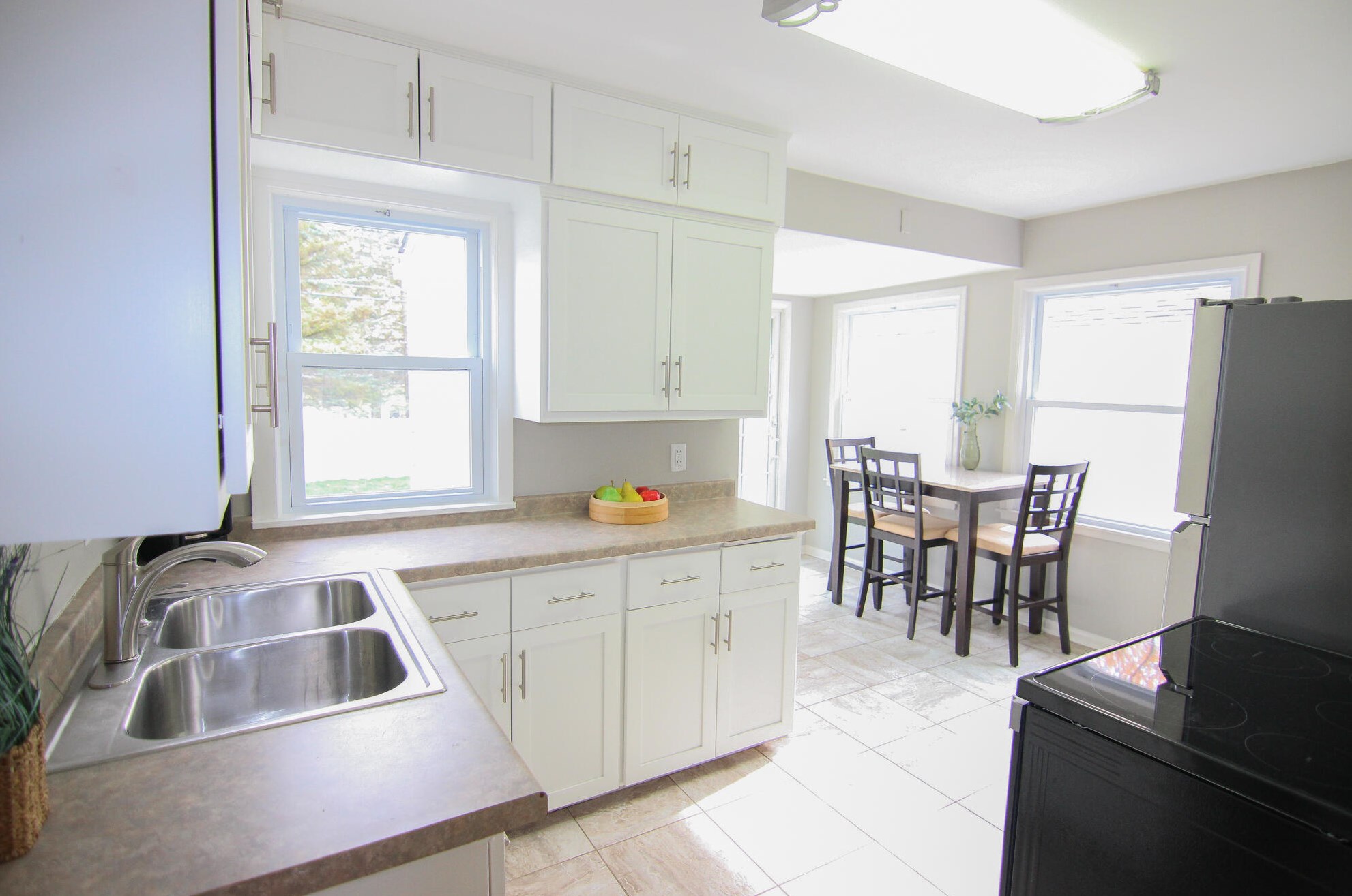 1044 7th Ave, Grafton WI  53024-1810 exterior