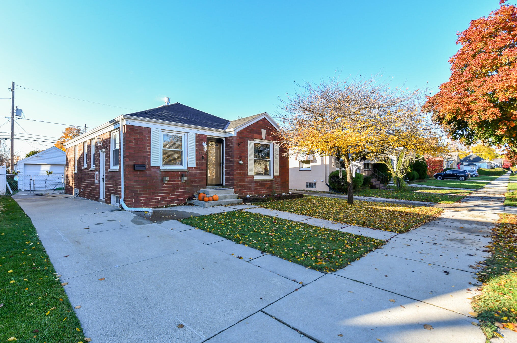 1225 Wolff St, Racine, WI 53402