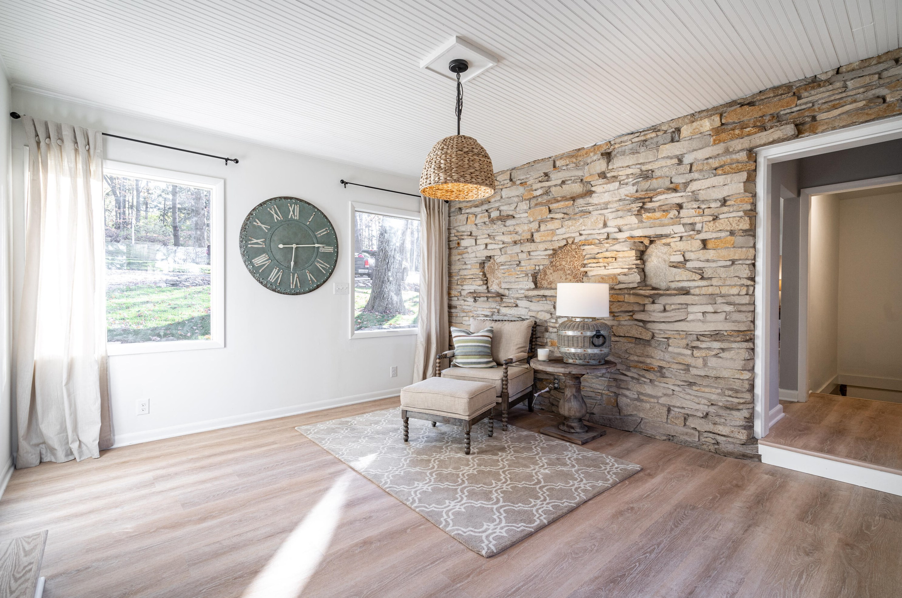 19160 North Ave, Brookfield WI  53045-4186 exterior
