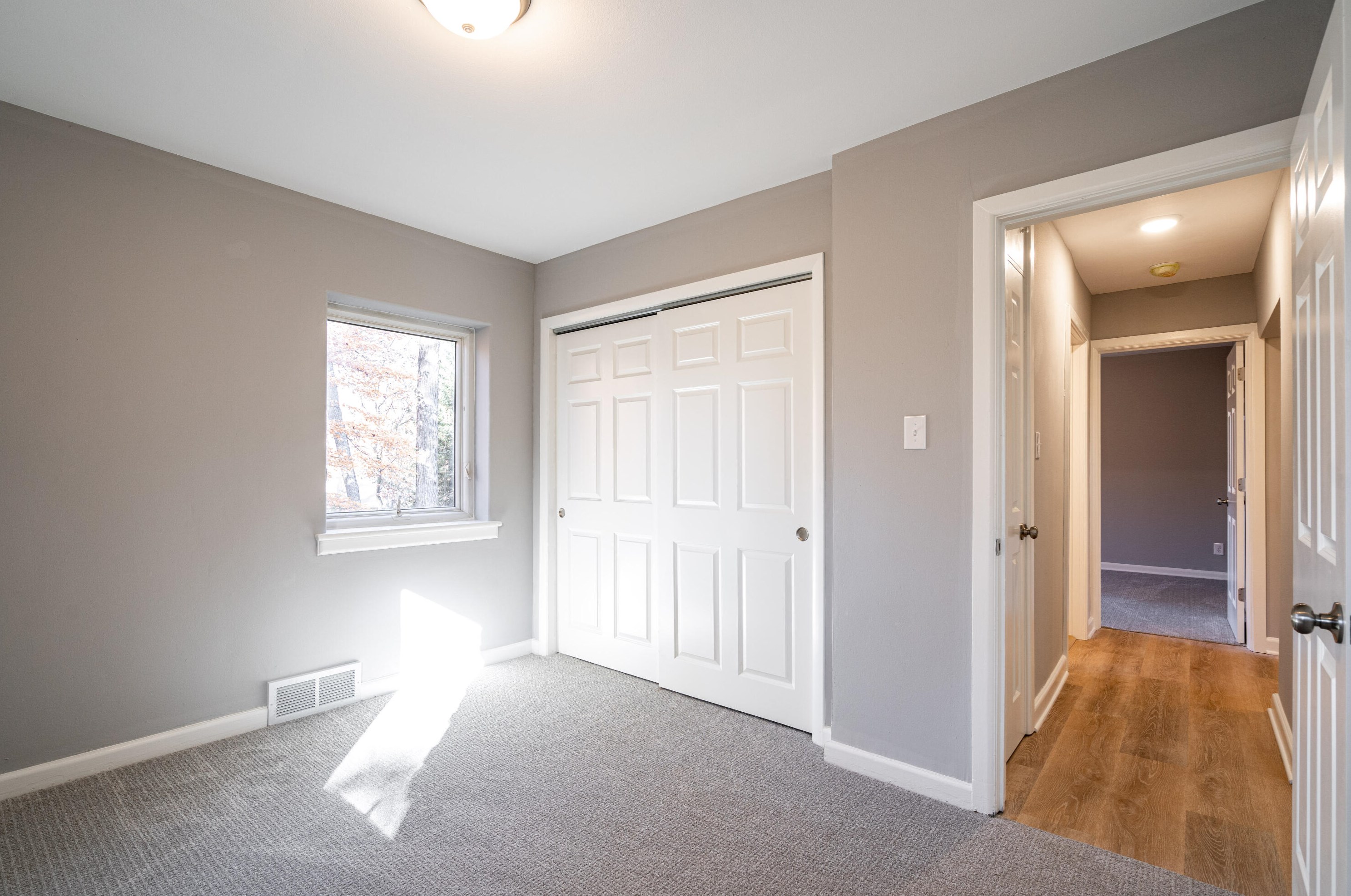 19160 North Ave, Brookfield WI  53045-4186 exterior