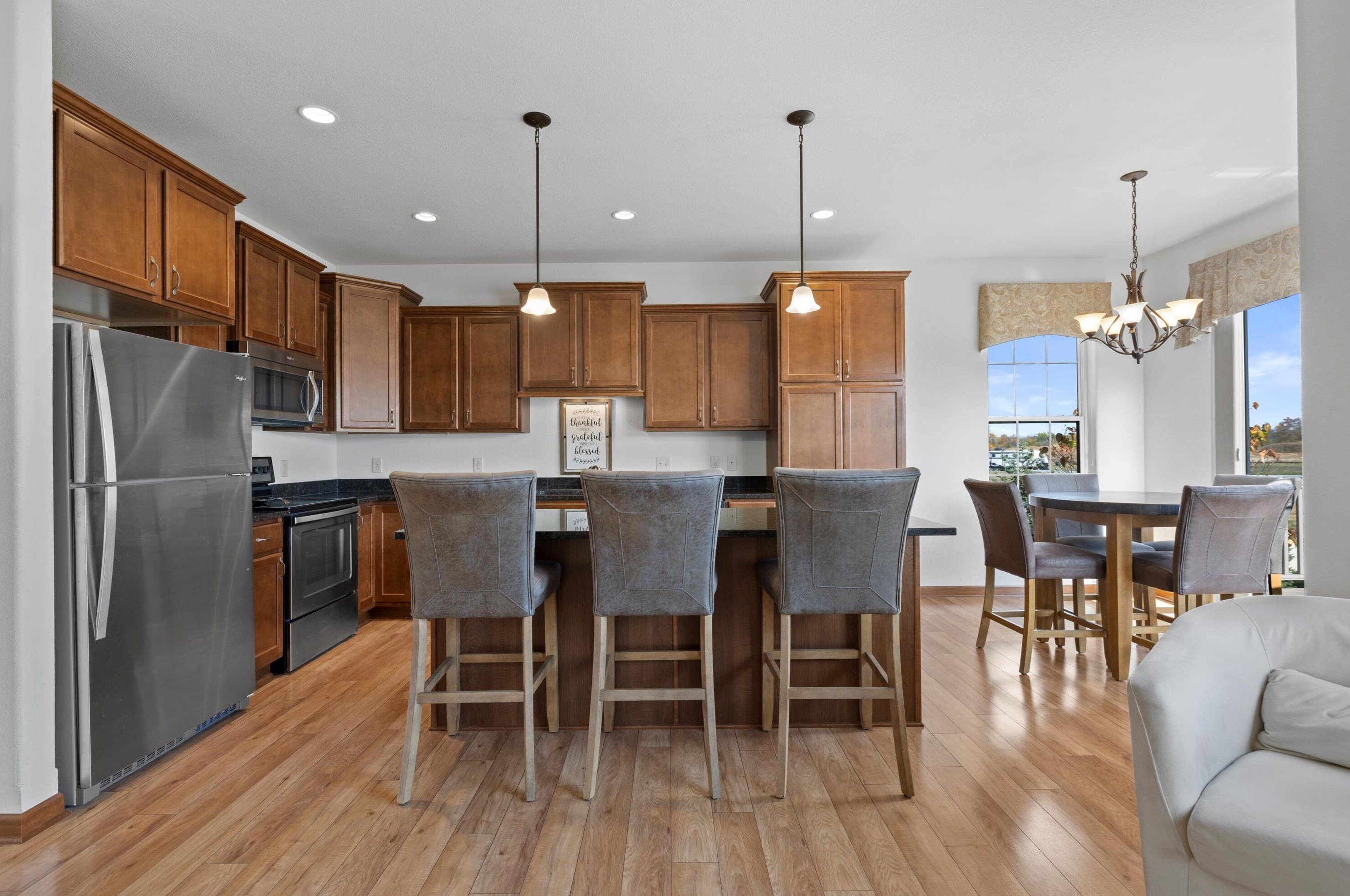 1672 Thomas Dr, East Troy, WI 53120