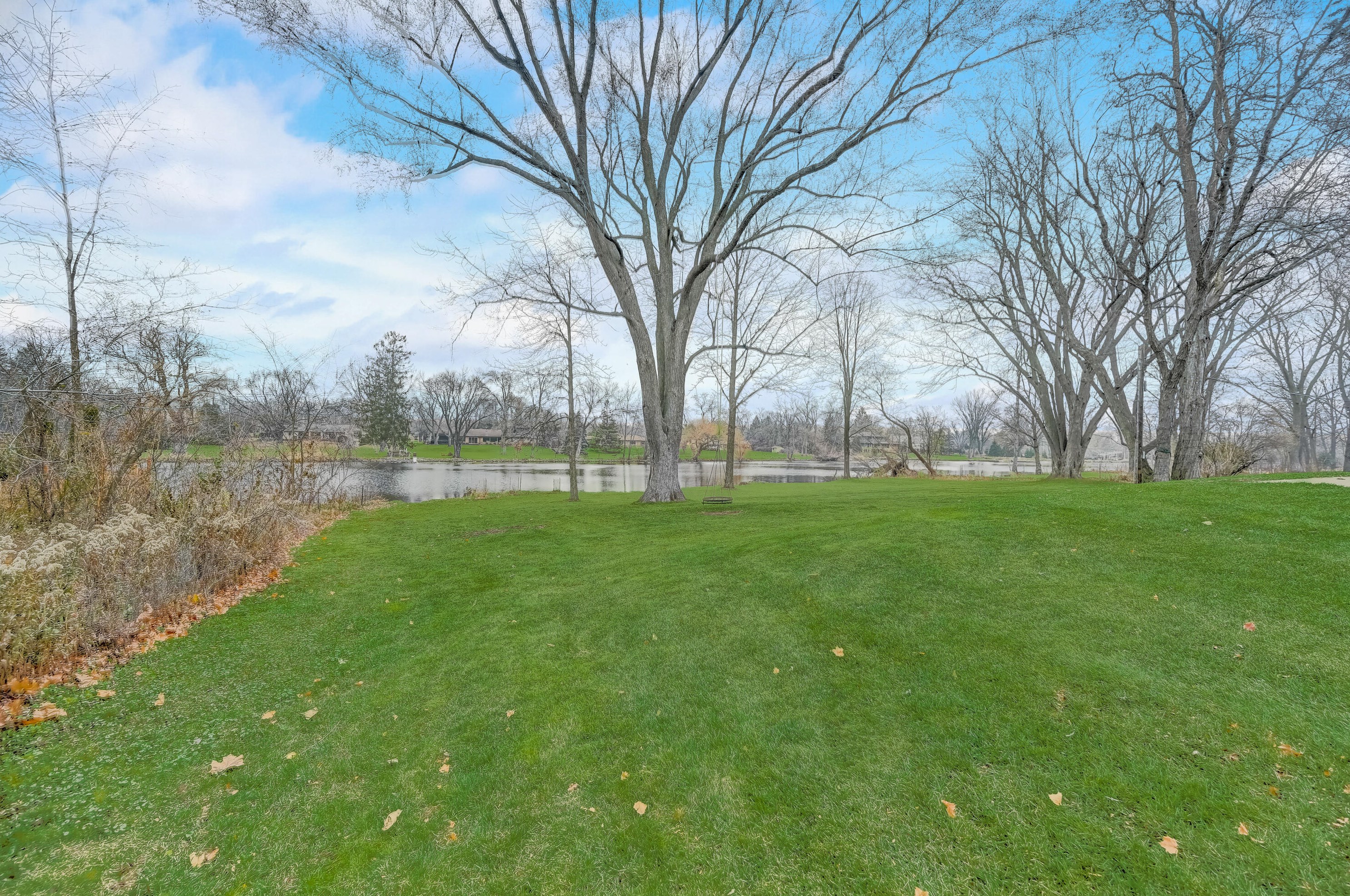 11720 N Austin Ave, Thiensville, WI 53092