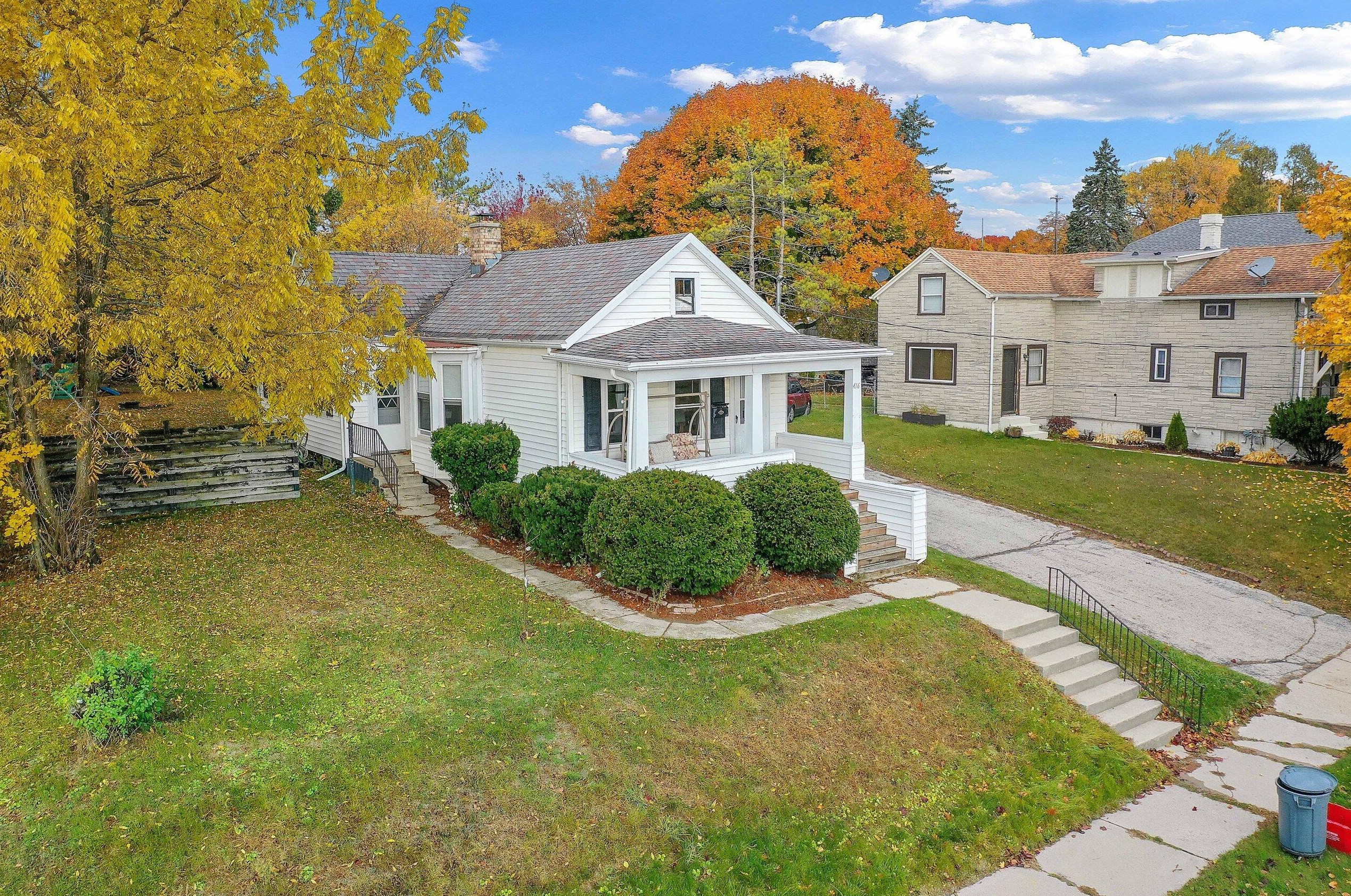 416 N 5th St, Manitowoc, WI 54220
