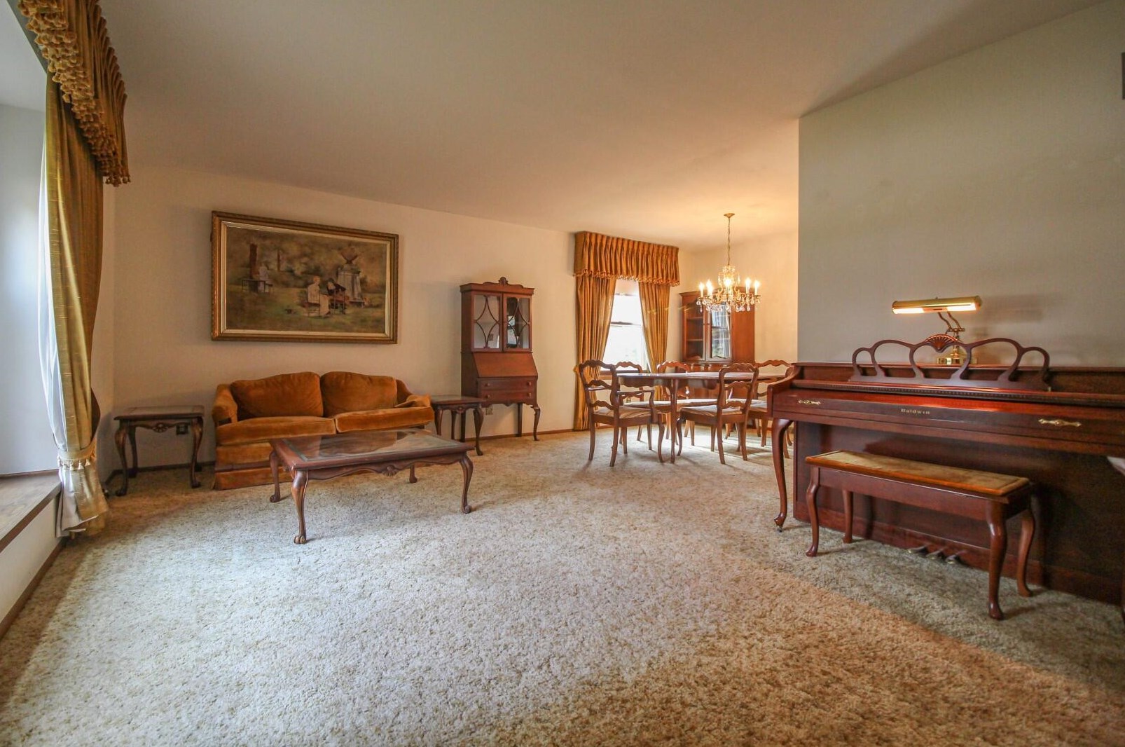855 Edgewood Pl, Jefferson, WI 53549-1808