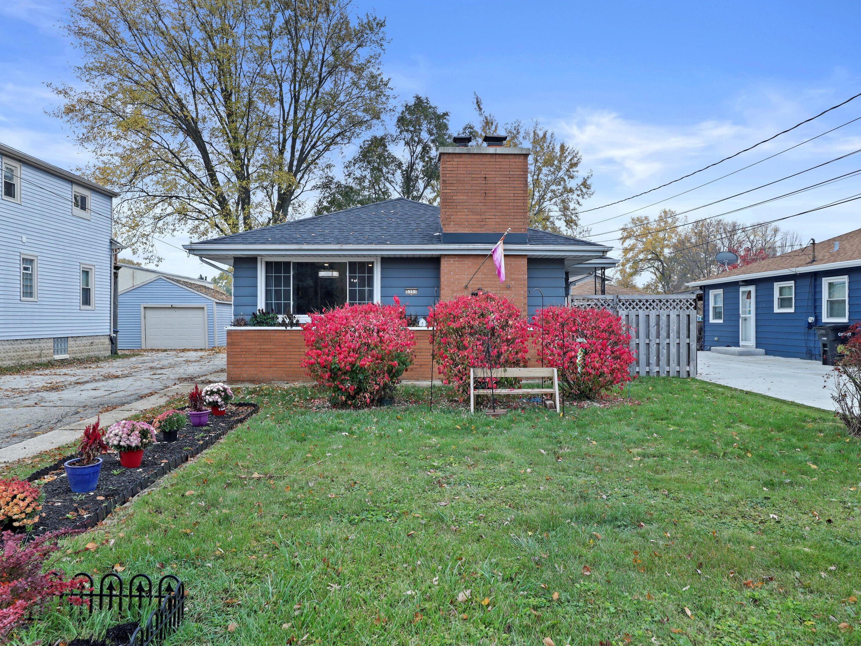 3351 Mallory Ave, Cudahy, WI 53110-2218