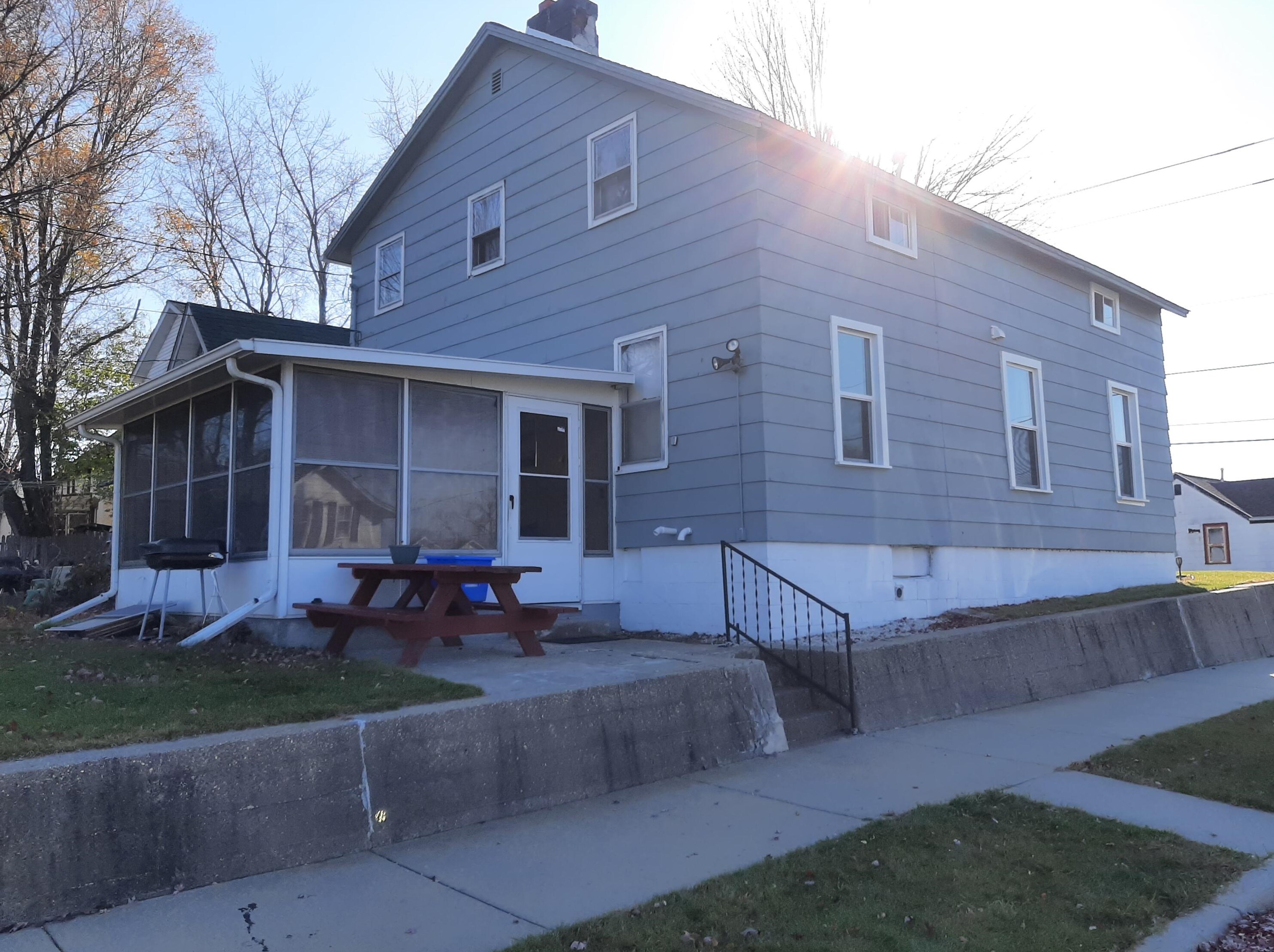 417 W Benton St, Tomah, WI 54660