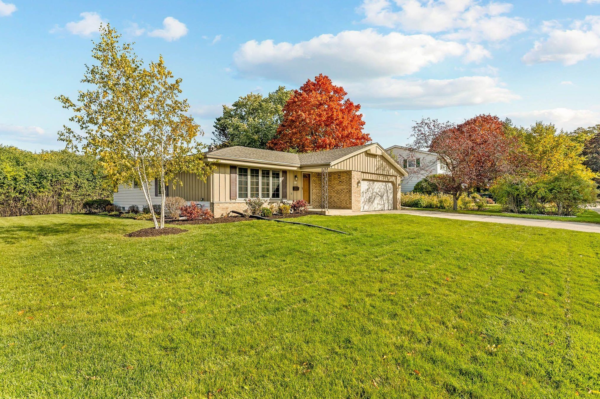 4970 Sussex Ln, Greendale, WI 53129