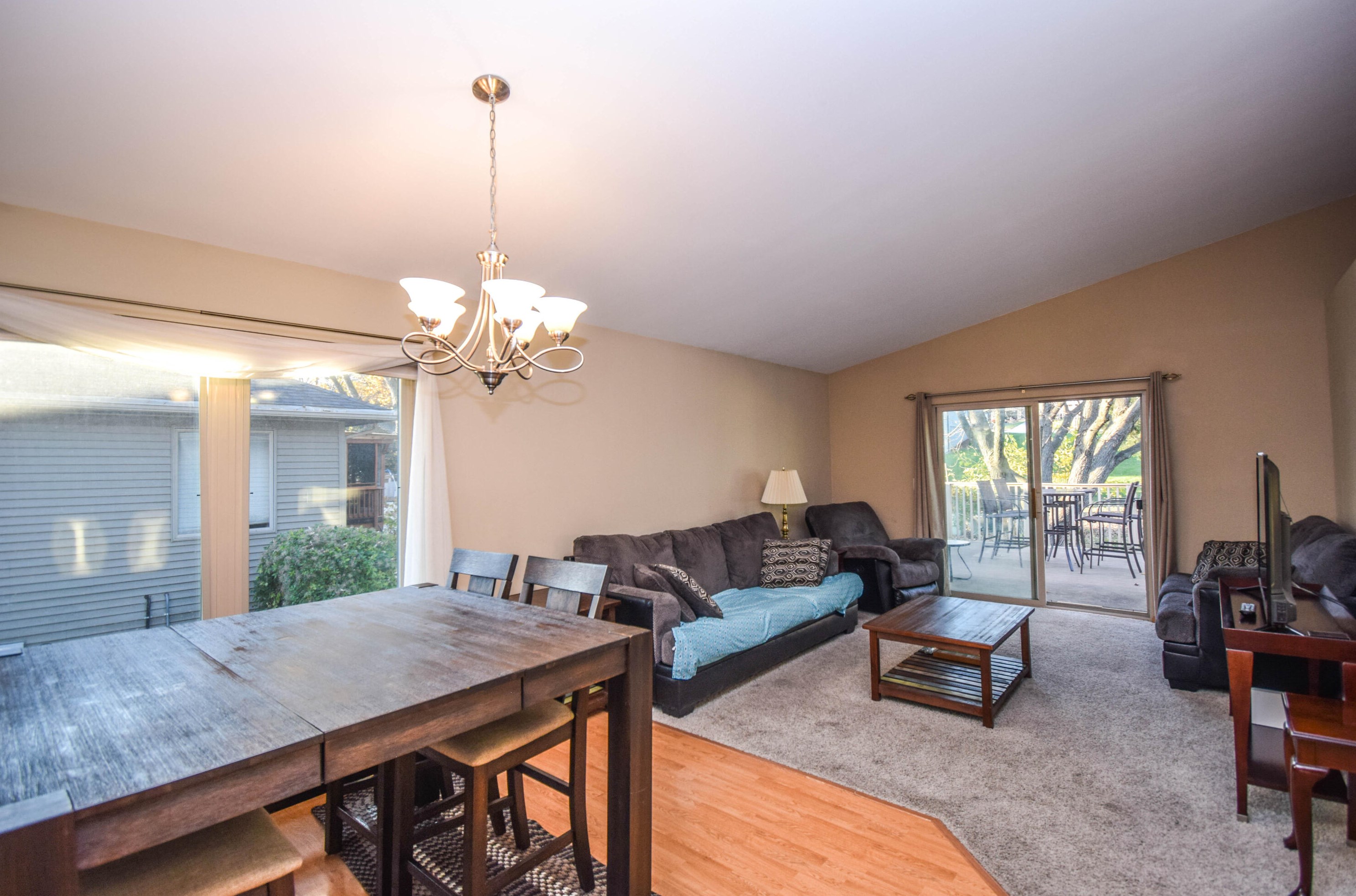 1810 Patricia Ln, Waukesha, WI 53188