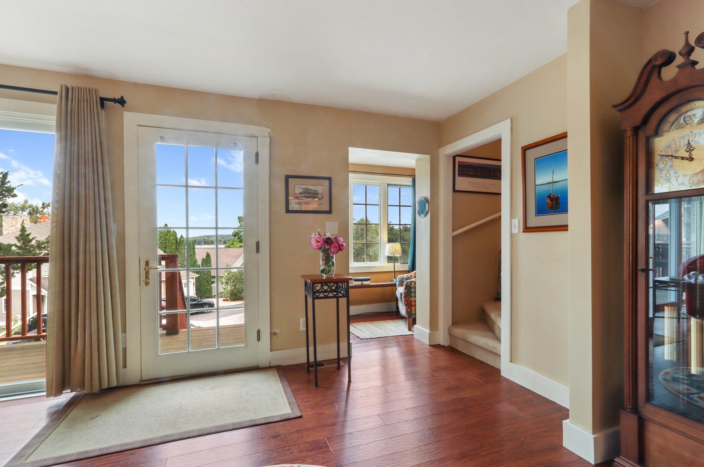 830 Pine Tree Ln, Lake Geneva, WI 53147