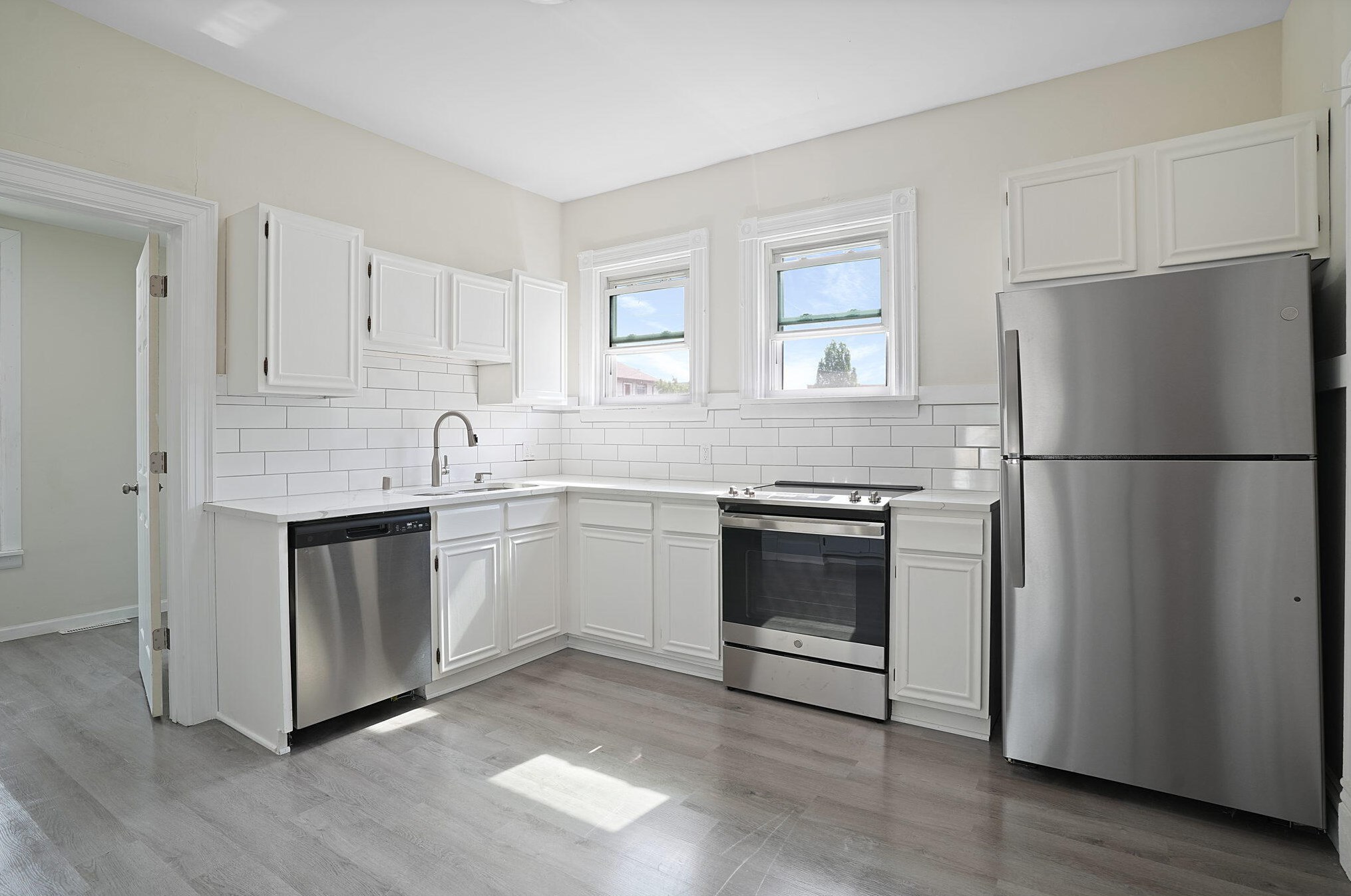 1823 Taylor Ave, Racine WI  53403-2477 exterior