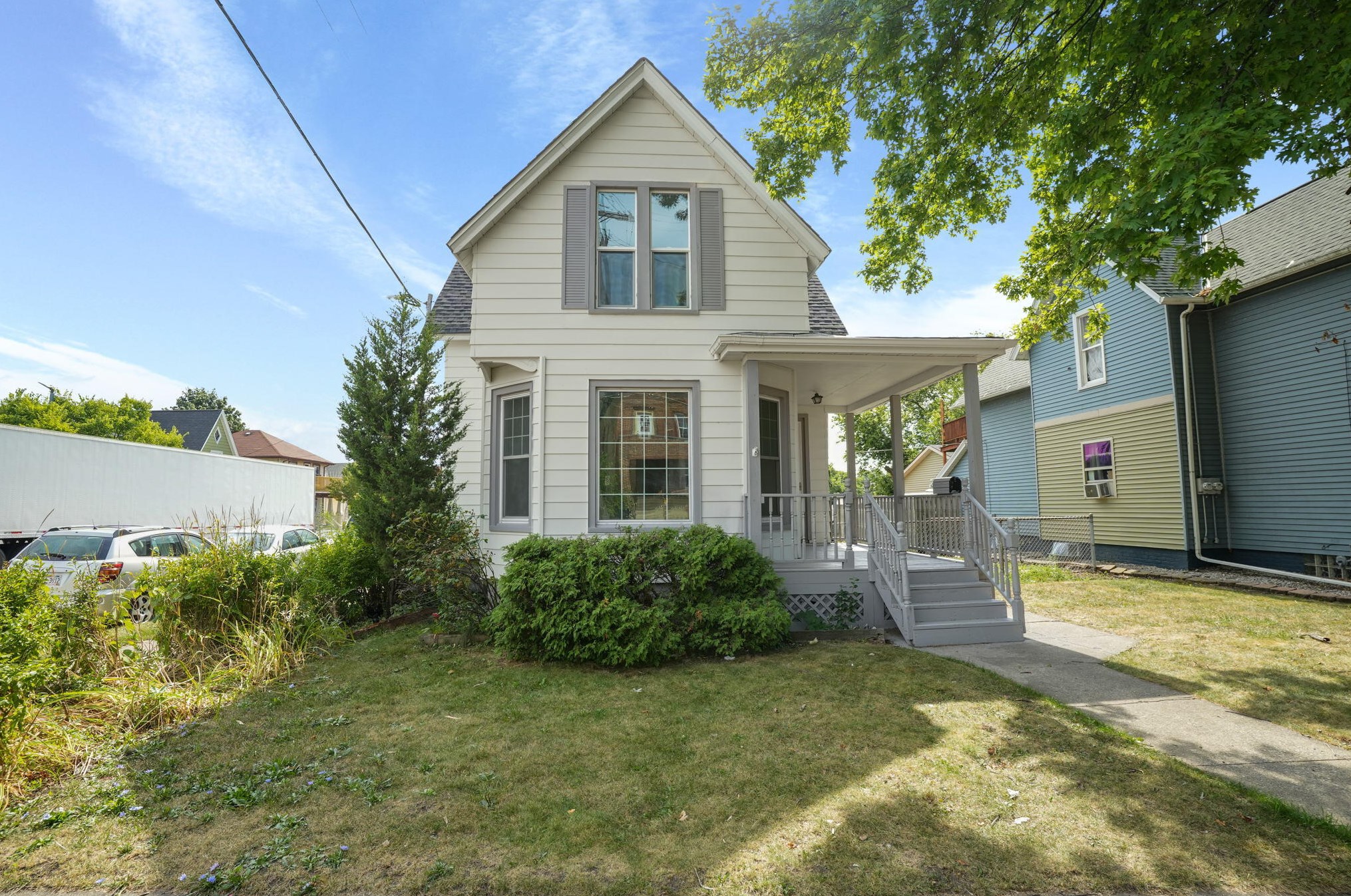 1823 Taylor Ave, Racine WI  53403-2477 exterior