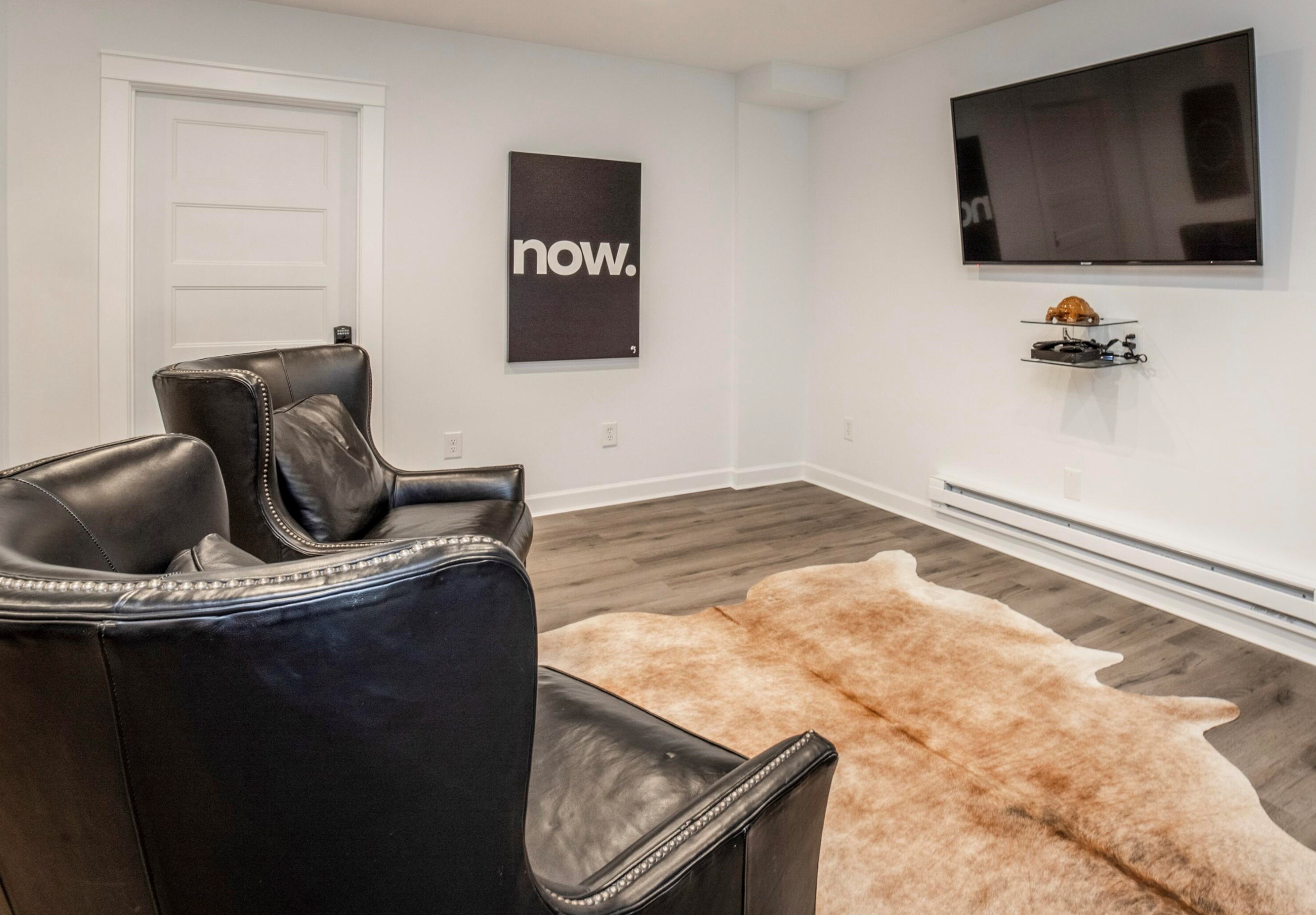 3525 Prospect Ave, Milwaukee WI 53211-2623 exterior