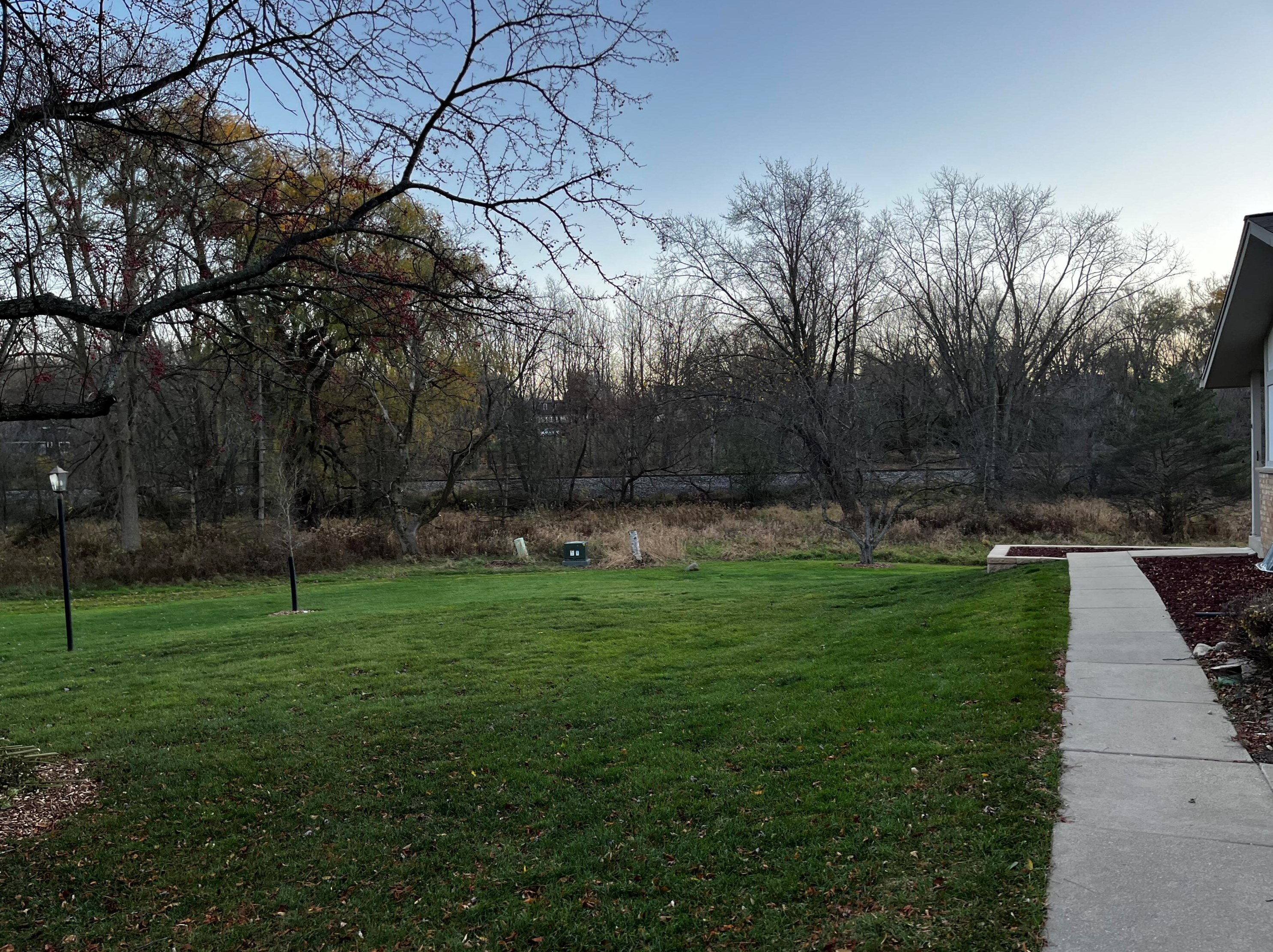 17681 Nassau Dr, Brookfield, WI 53045-3436