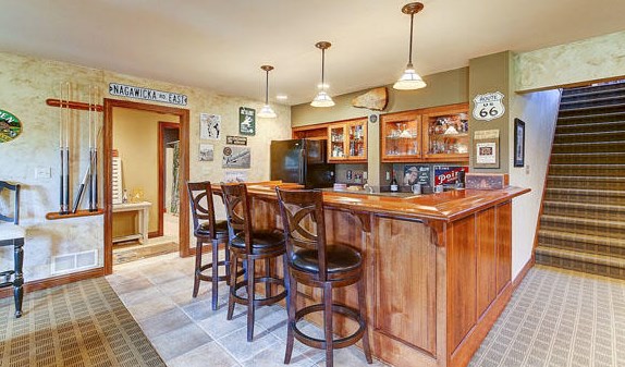 3000 Nagawicka Rd, Chenequa WI 53029-8322 exterior