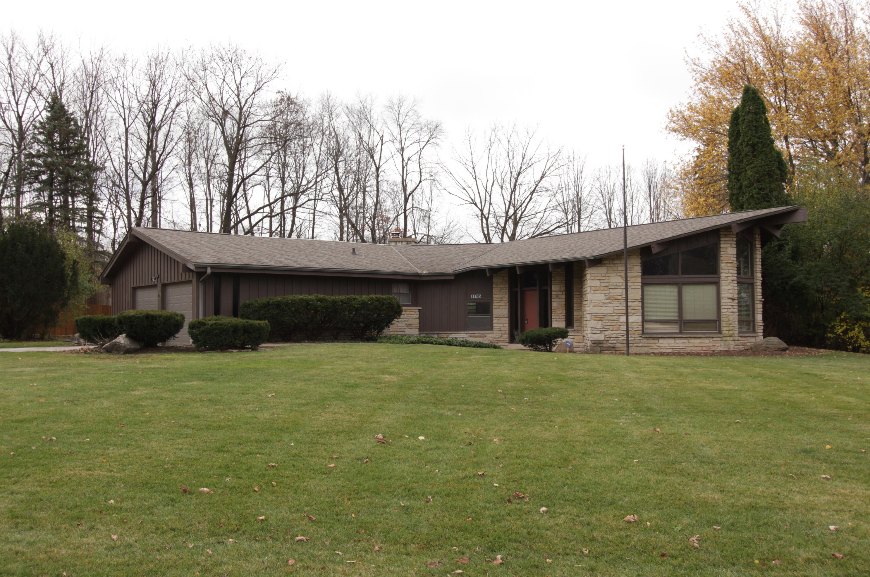 14705 Timberidge Trail, Brookfield, WI 53005