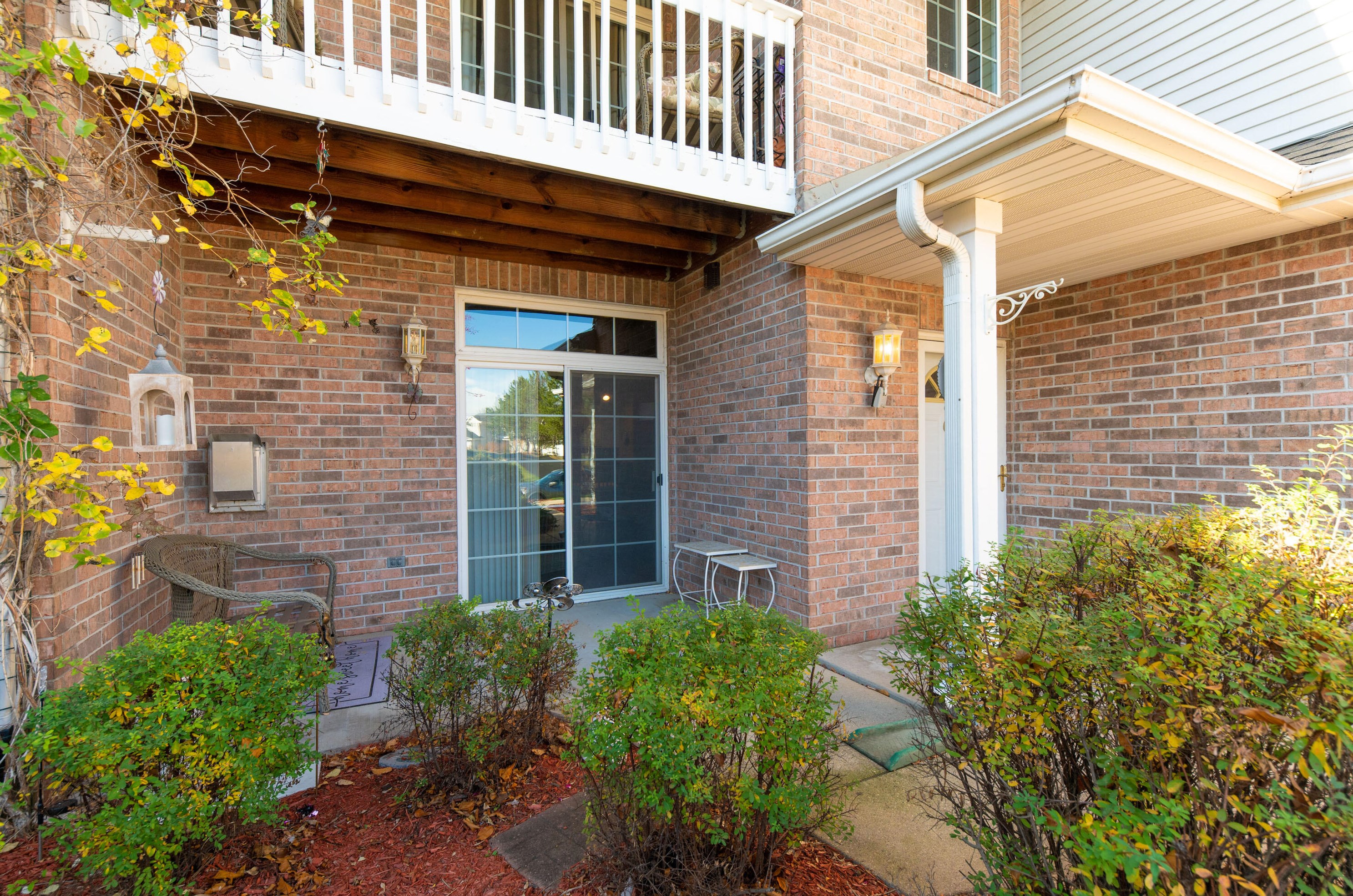 1339 Hillwood Blvd, Pewaukee, WI 53072-6515