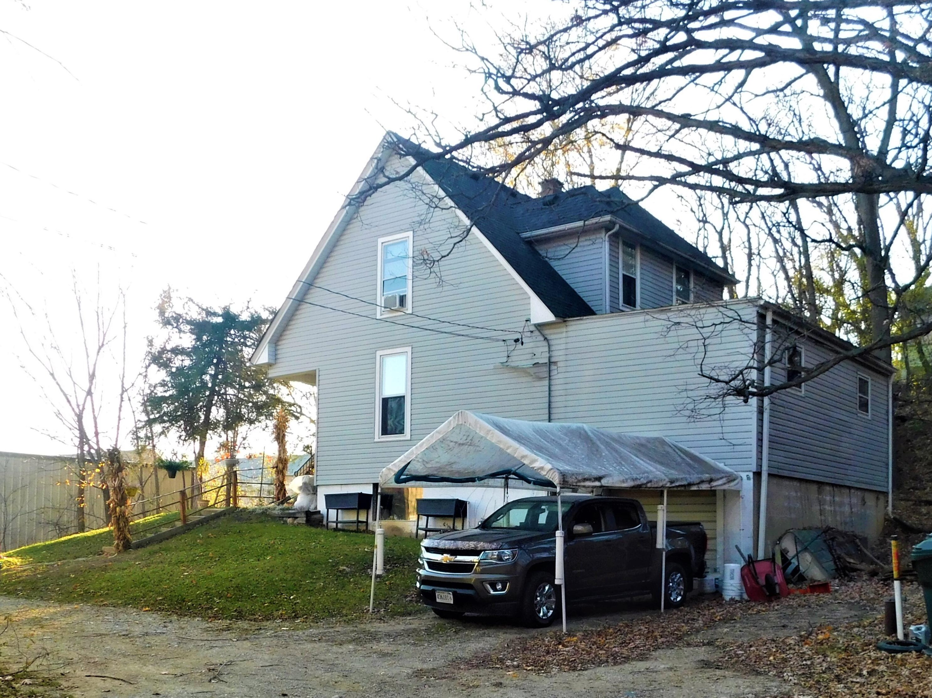 215 E School St, Twin Lakes, WI 53181