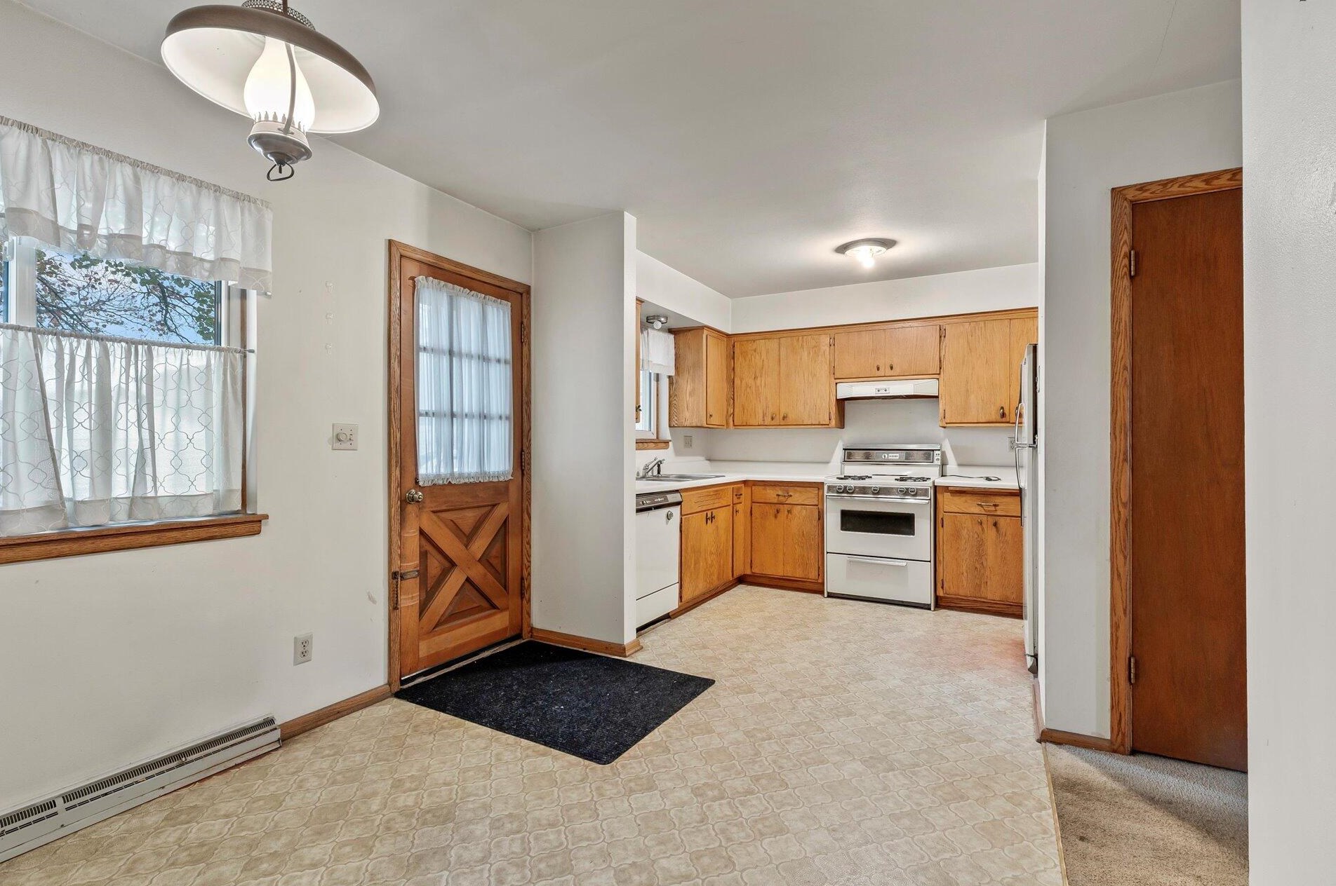 9839 Beloit Rd, Milwaukee WI 53227-4234 exterior