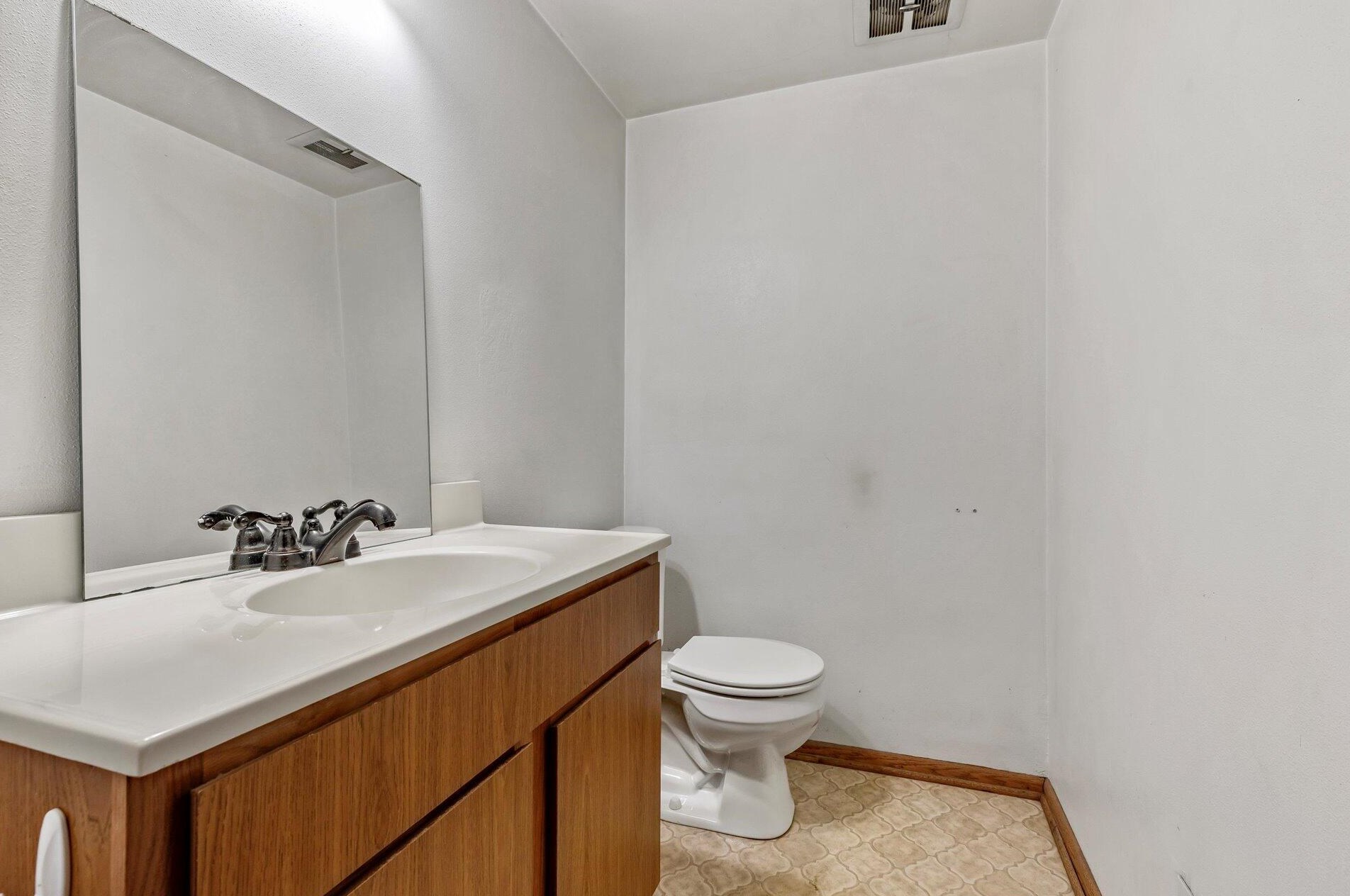 9839 Beloit Rd, Milwaukee WI 53227-4234 exterior