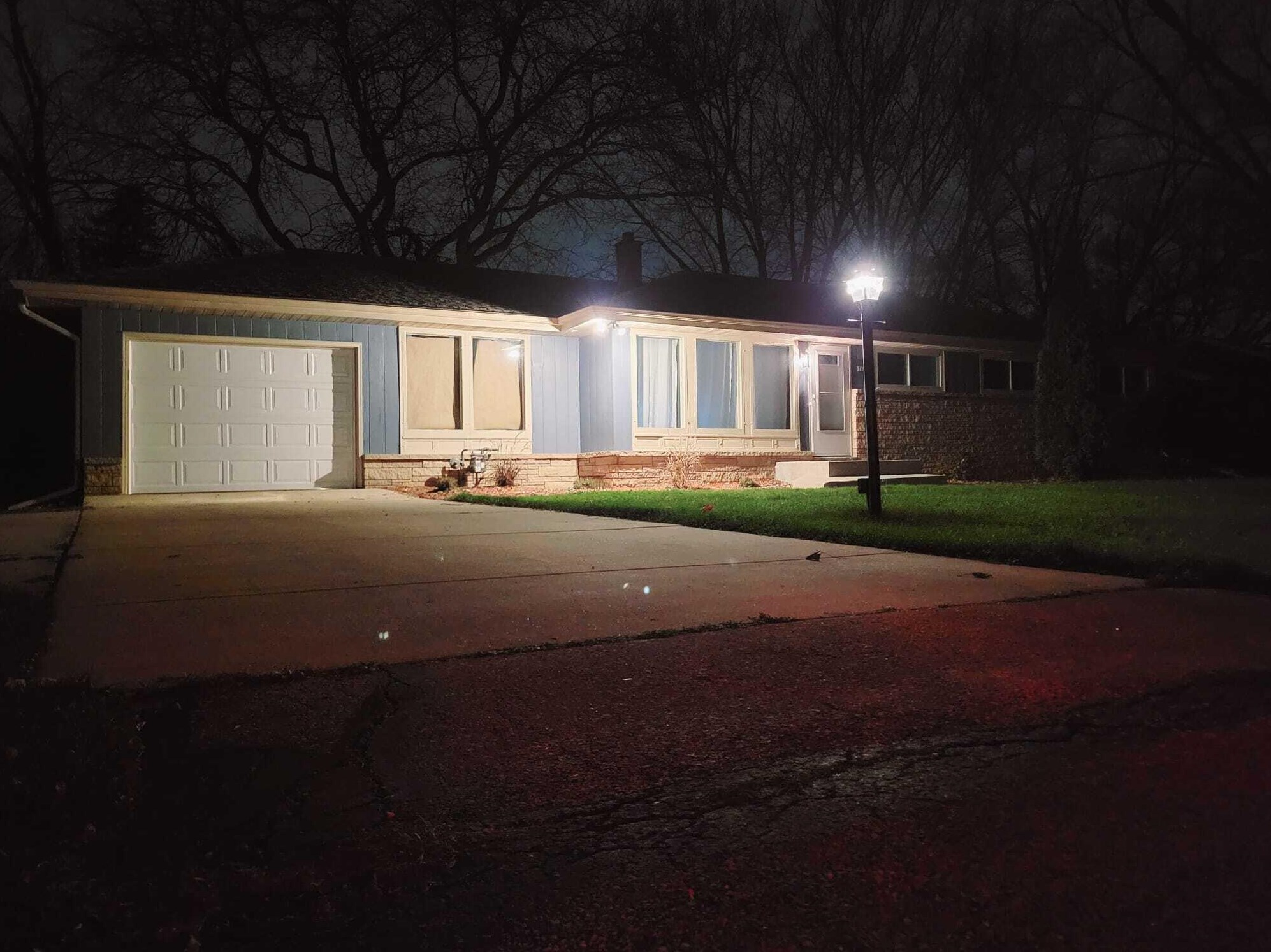 7661 N Delta Pl, Milwaukee, WI 53223